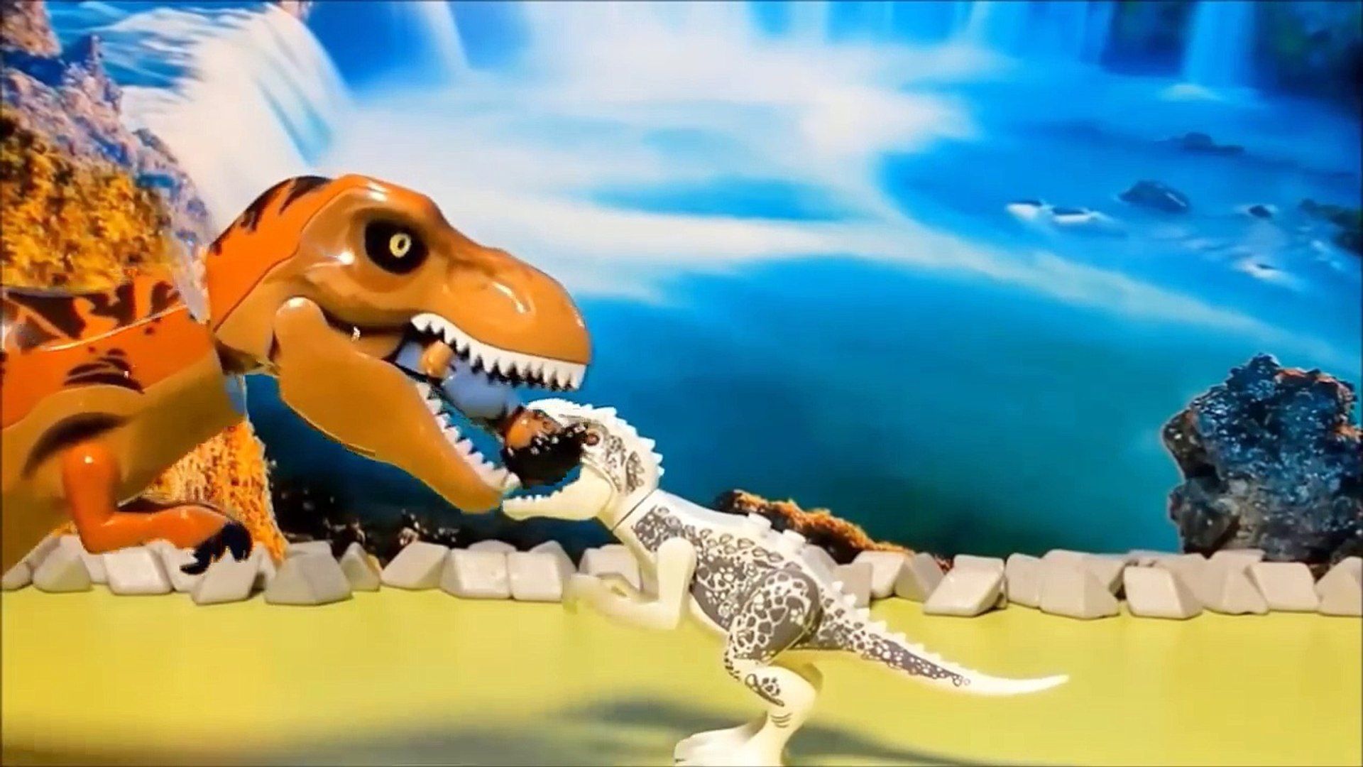 Dinosaurs Lego Toys Jurassic World Fight Indominus Rex vs Tyrannosaurus Rex