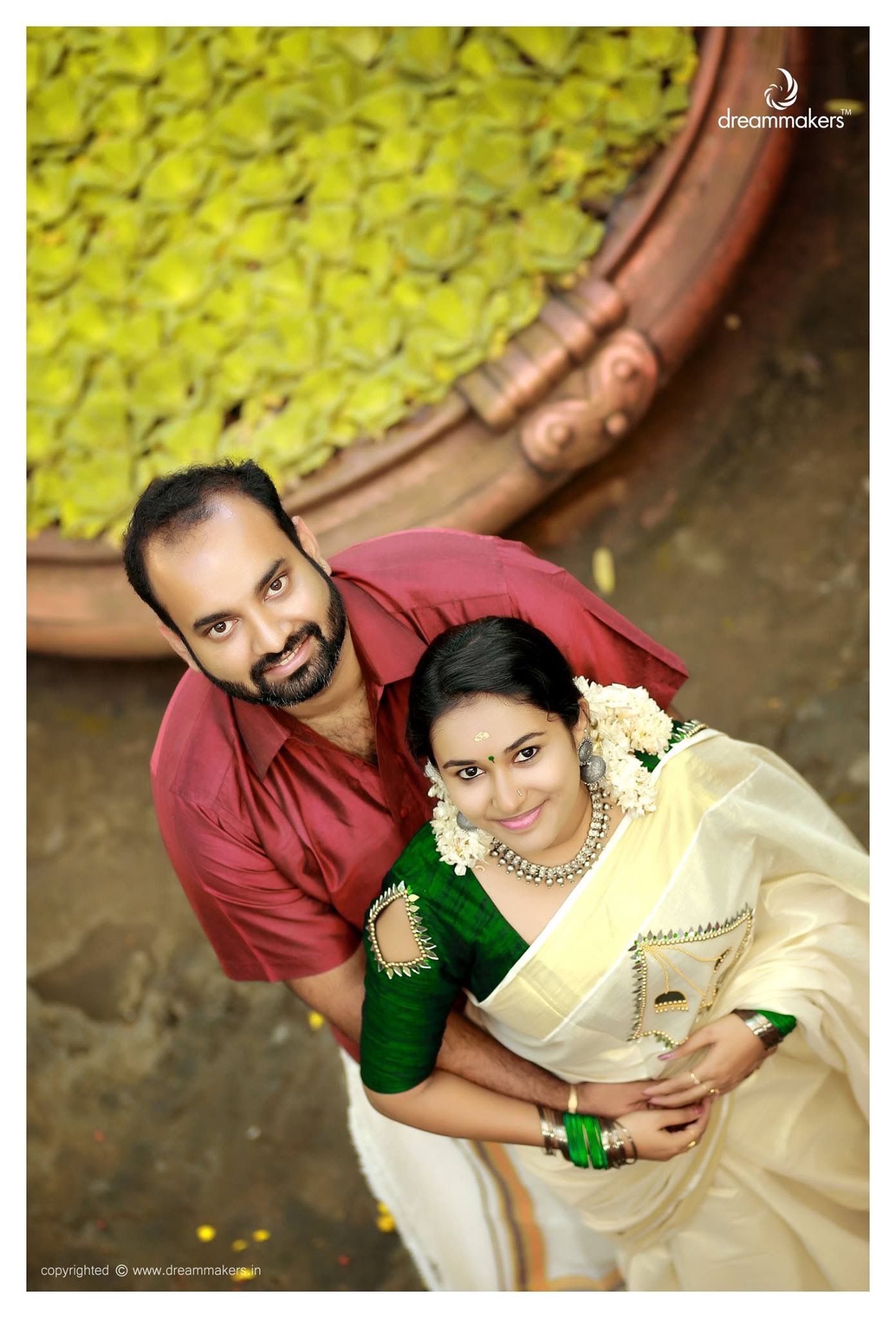 Geniko Design: Traditional Dress Of Kerala Couple