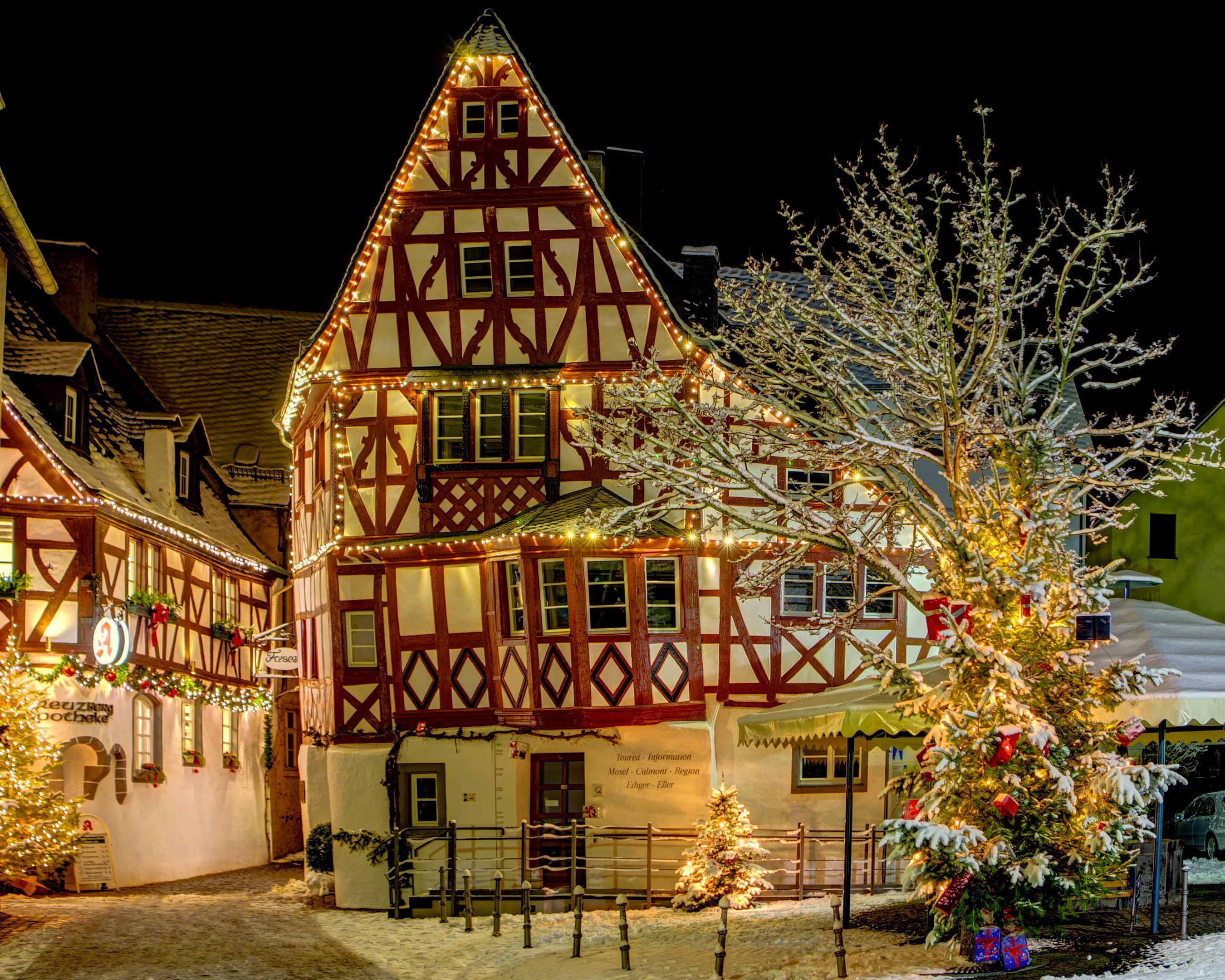 Germany, Home, Winter, Night, Ediger Eller, Christmas Tree Wallpaper Desktop Background