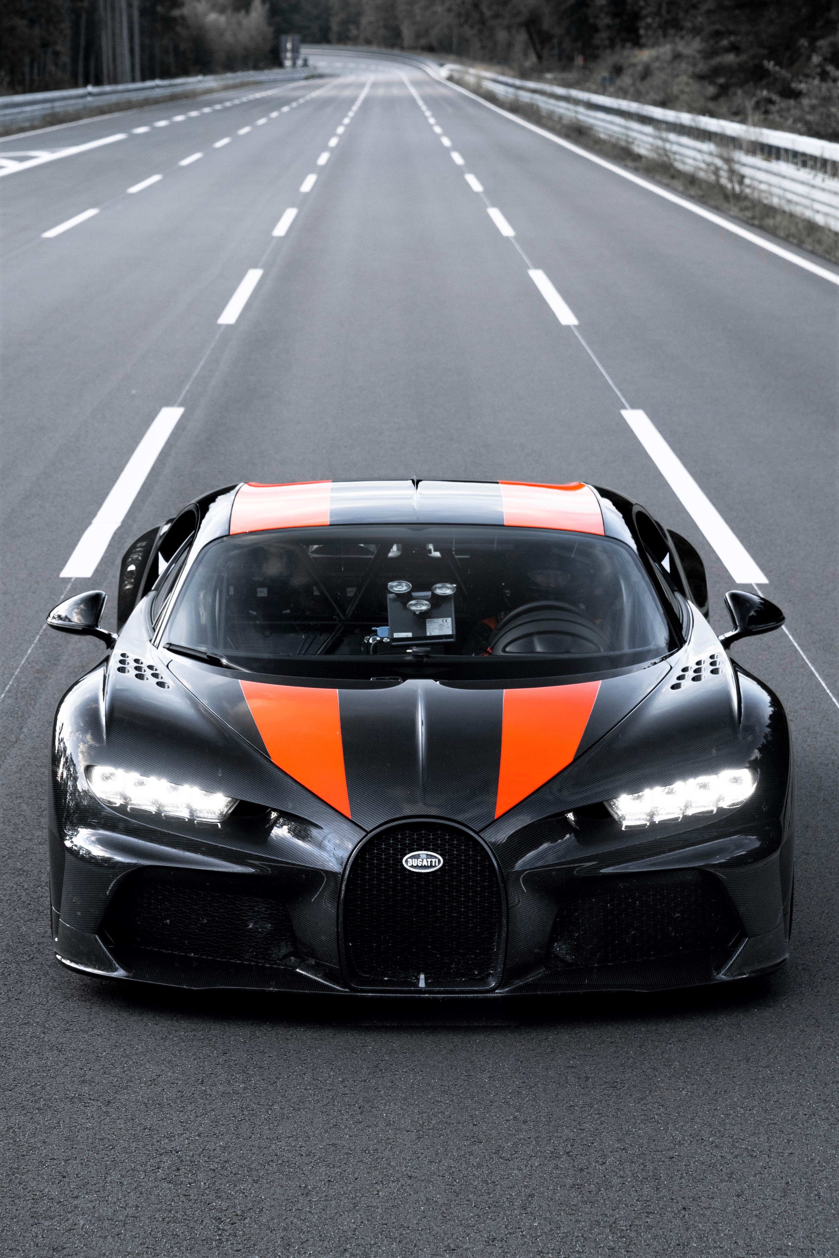 Raging 2021 Bugatti Chiron Super Sport. Bugatti chiron, Bugatti cars, Bugatti