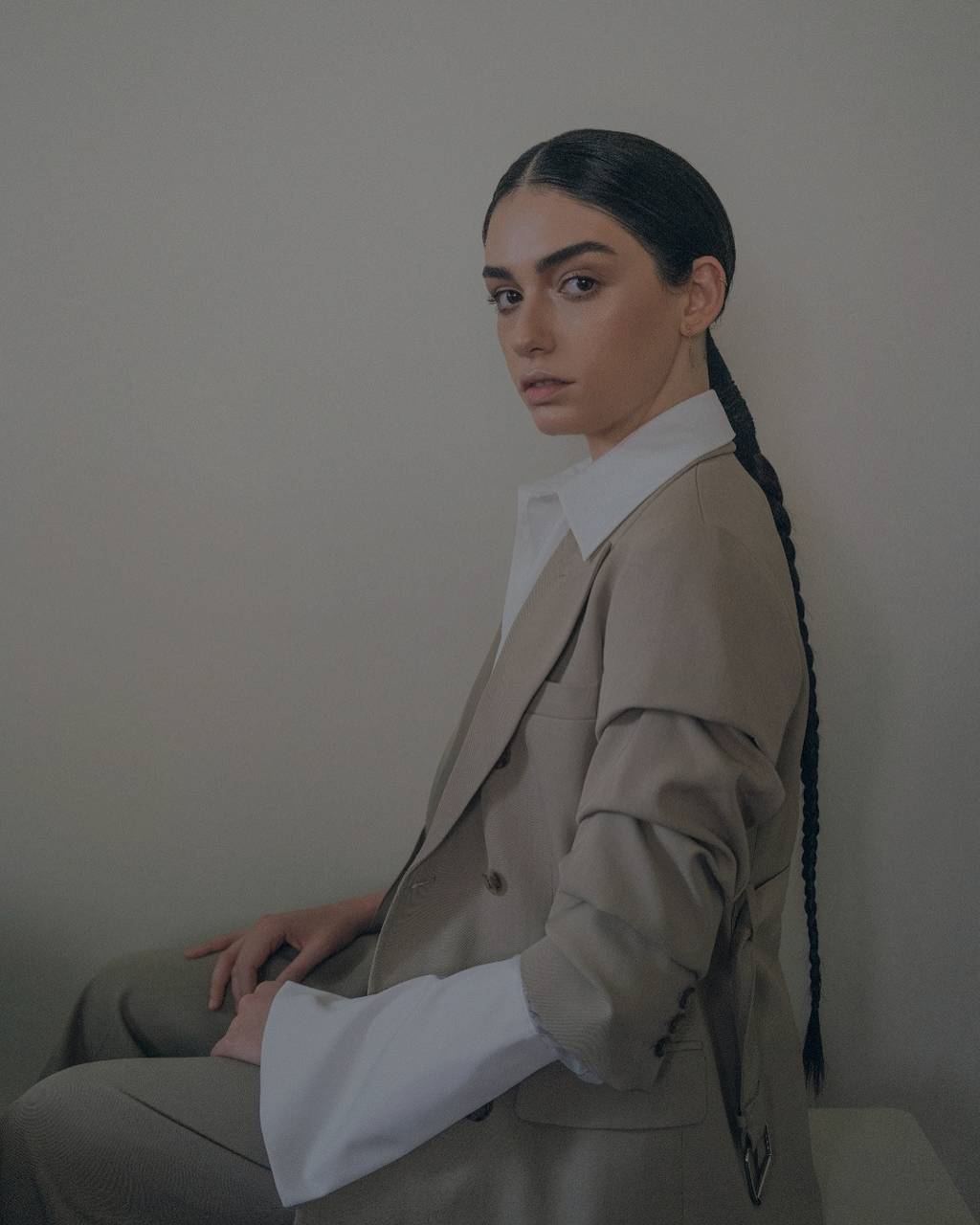 Hazar Erguclu wallpaper