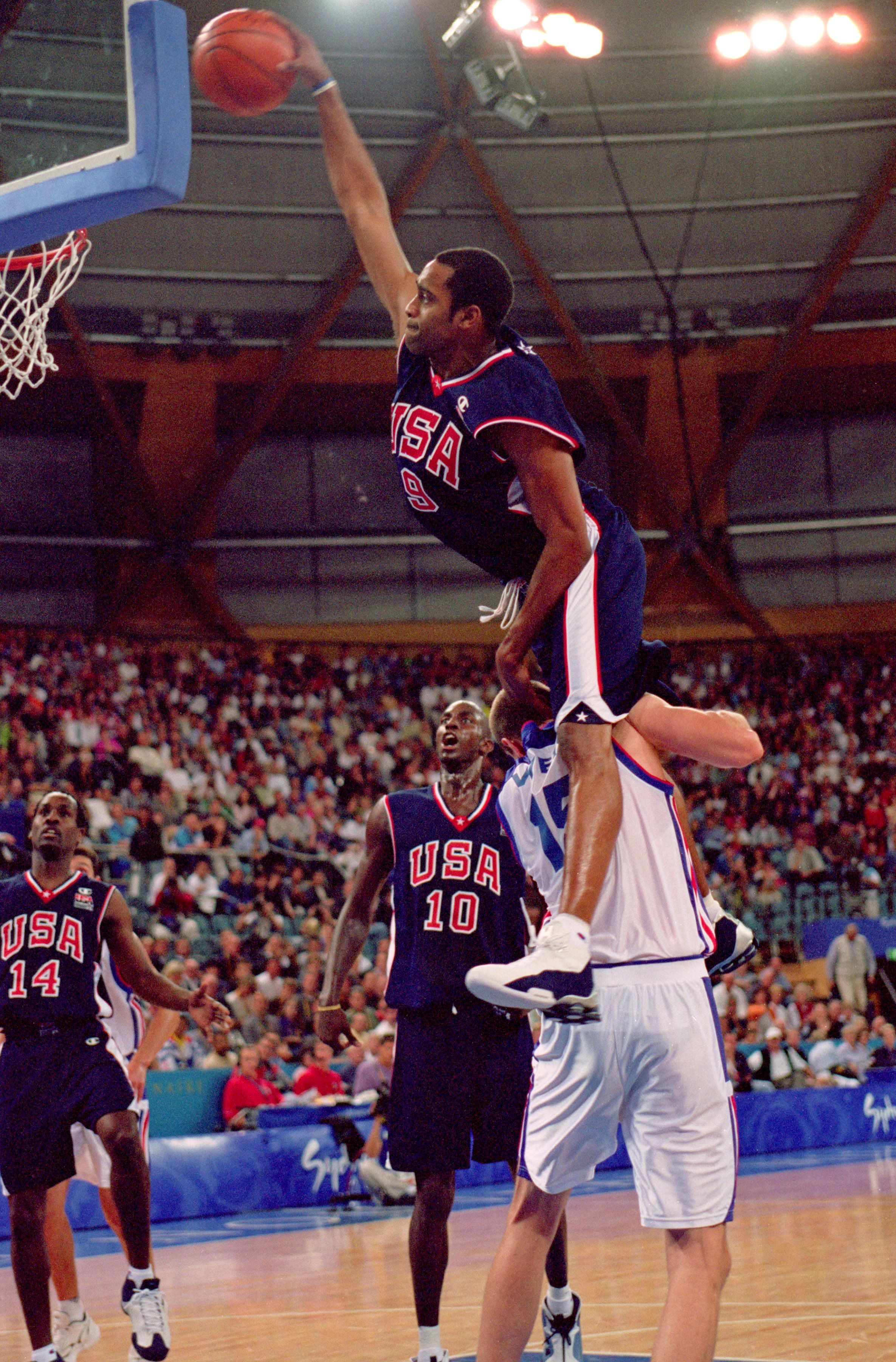Ranking the 25 most iconic photo in NBA history.
