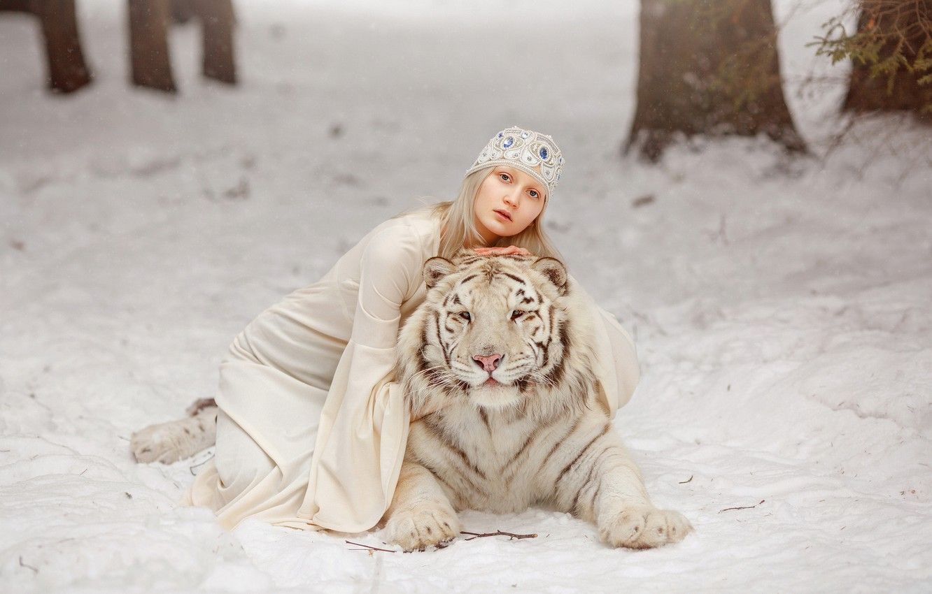 Wallpaper winter, white, girl, snow, trees, nature, face, tiger, pose, background, dress, blonde, friendship, girl, outfit, the snow image for desktop, section настроения