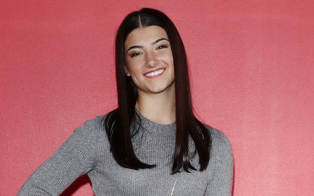 TikTok Star Charli D'Amelio: Age, Net Worth, Sister, Boyfriend