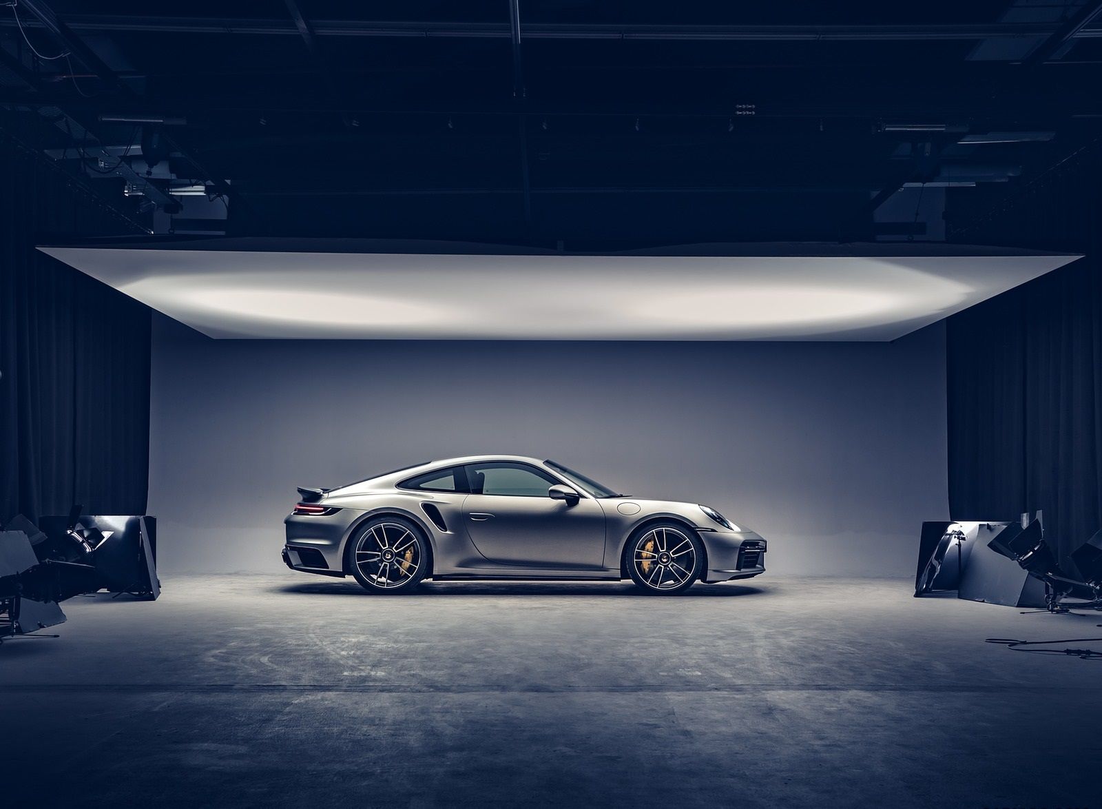 Porsche 911 Turbo S Coupe Side Wallpaper (157)