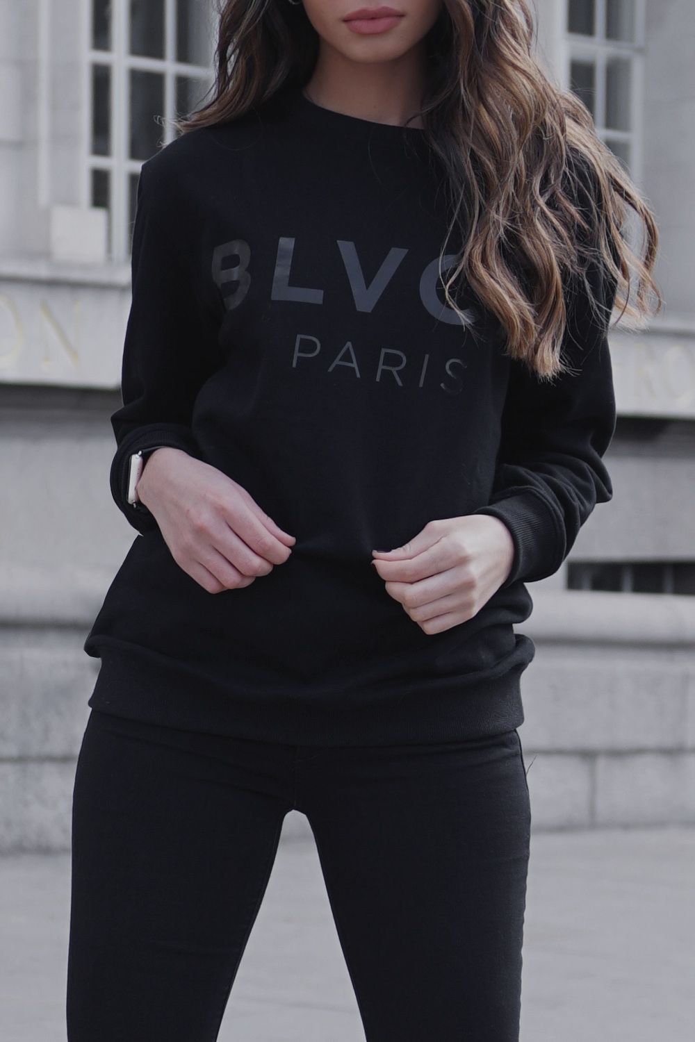 Blvck on black sweater. Black girl outfits, Wearing all black, Cap outfits for women