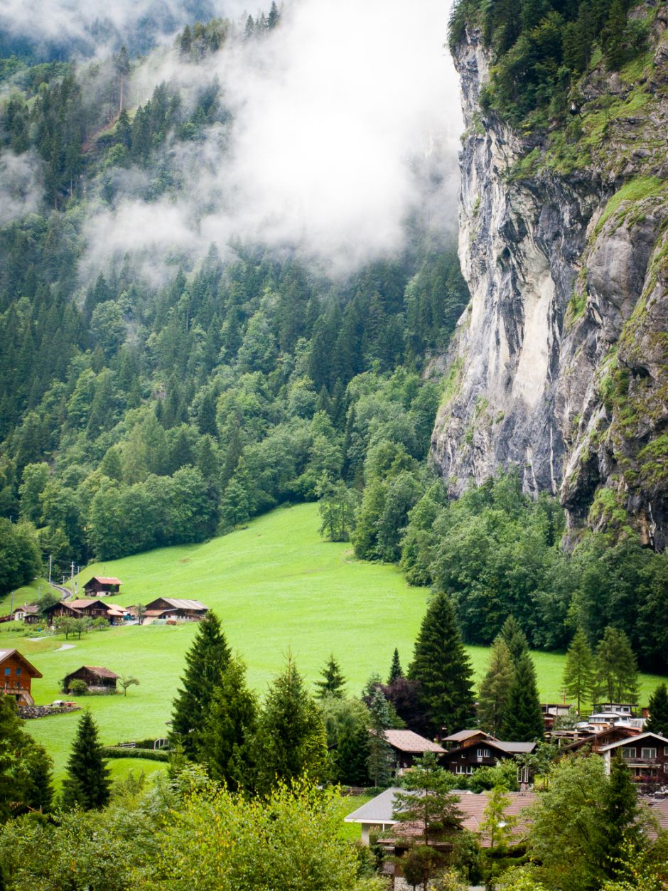 Lauterbrunnen Wallpaper