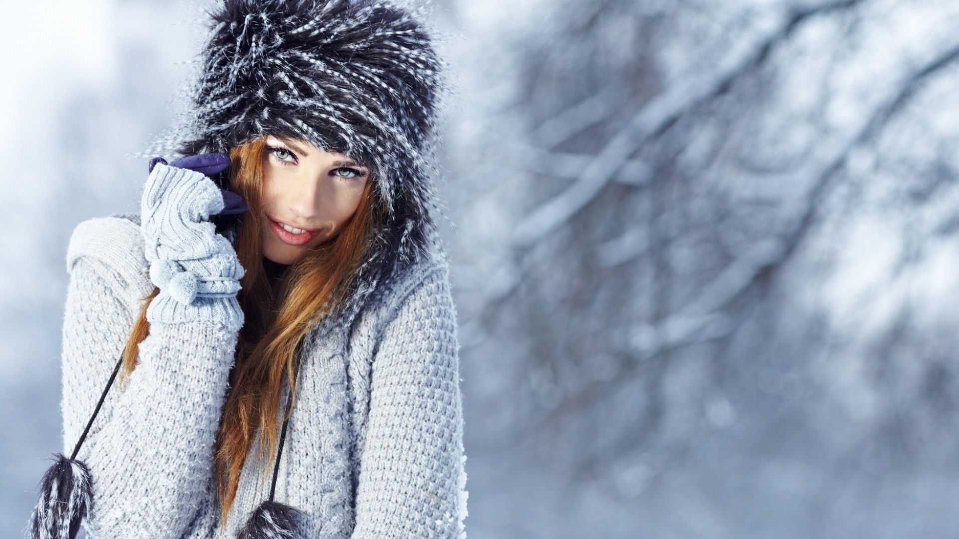 women, Blue Eyes, Winter Wallpaper HD / Desktop and Mobile Background