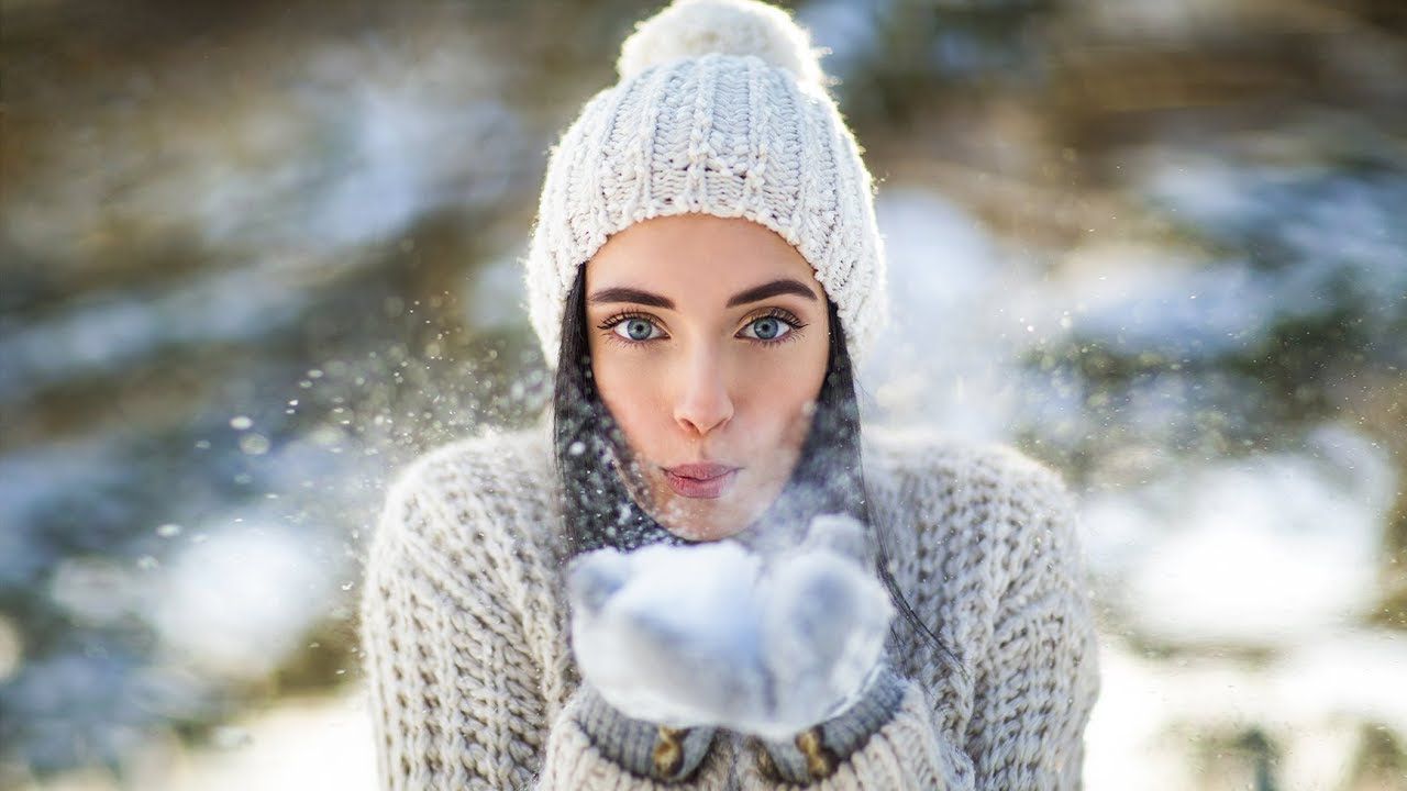 Cute Winter Photohoot, Behind The Scenes