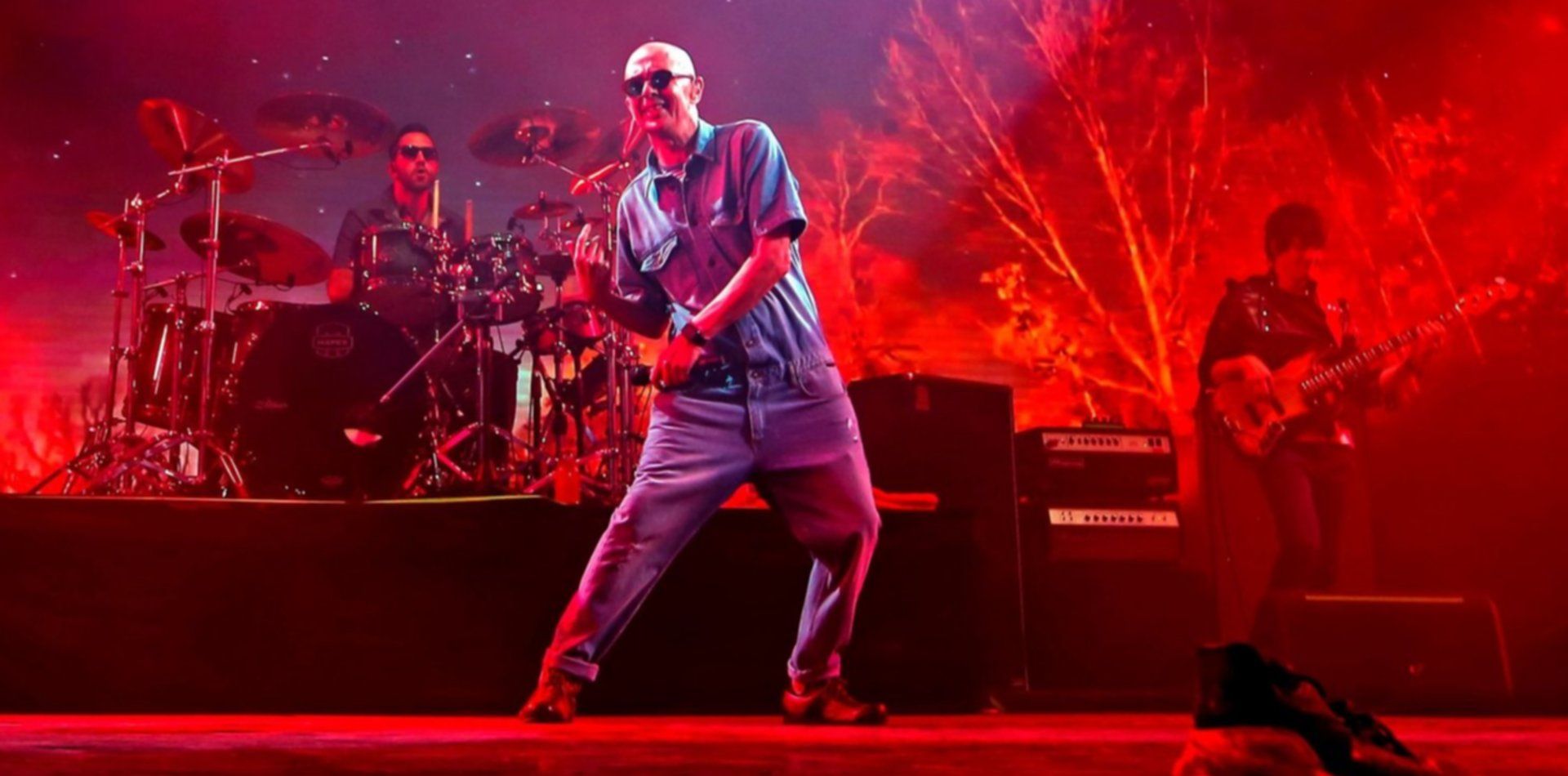 Un dúo inesperado: el Indio Solari prometió grabar un tema junto a una banda de cumbia