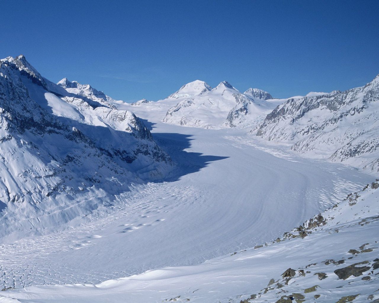 Switzerland Travel Tourist Attractions Wallpaper 1280x1024 NO.7 Deskto. Switzerland tourist attractions, Switzerland travel, Switzerland mountains