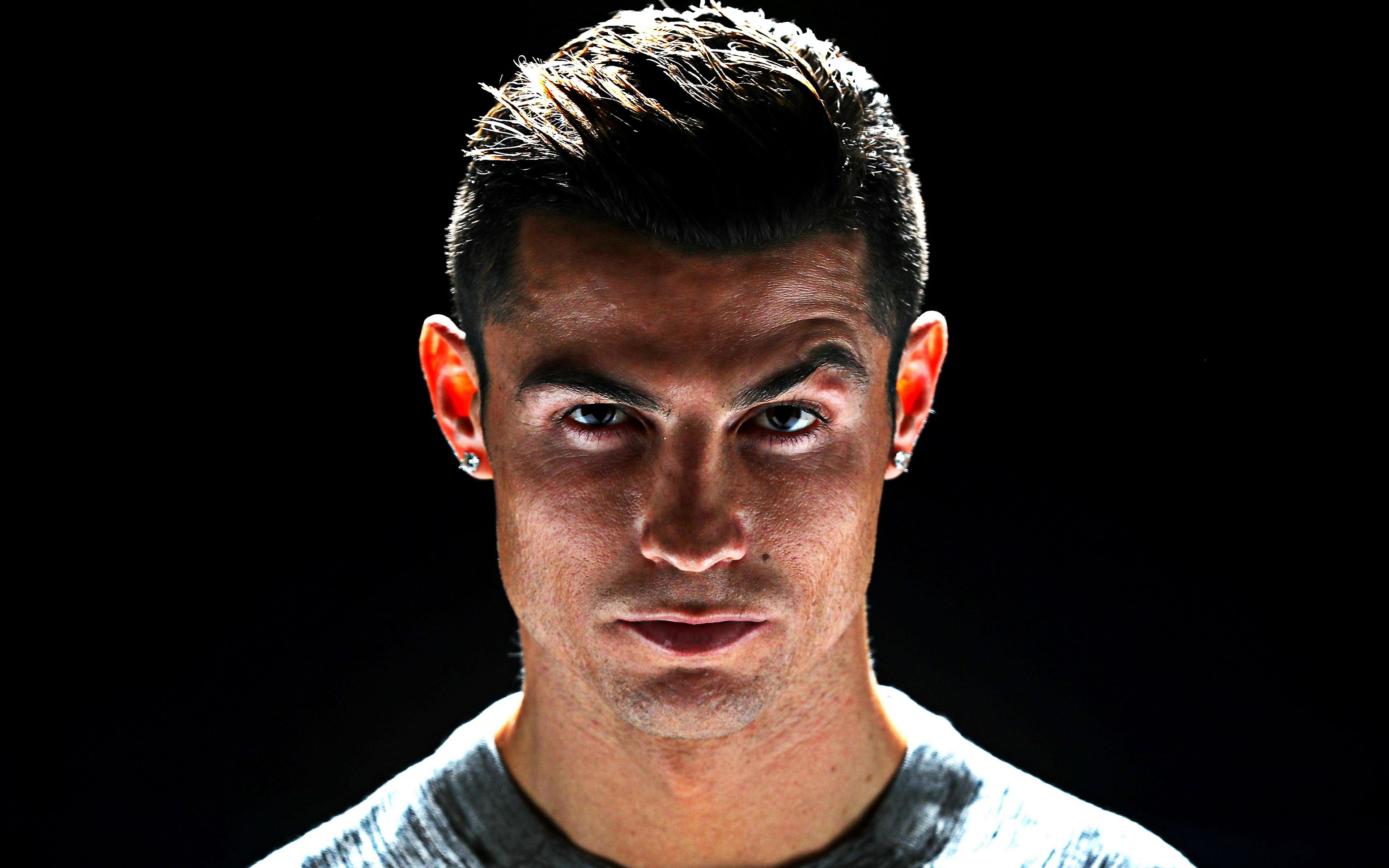 Cristiano Ronaldo Wallpaper and Background HD Wallpaper of Cristiano Ronaldo