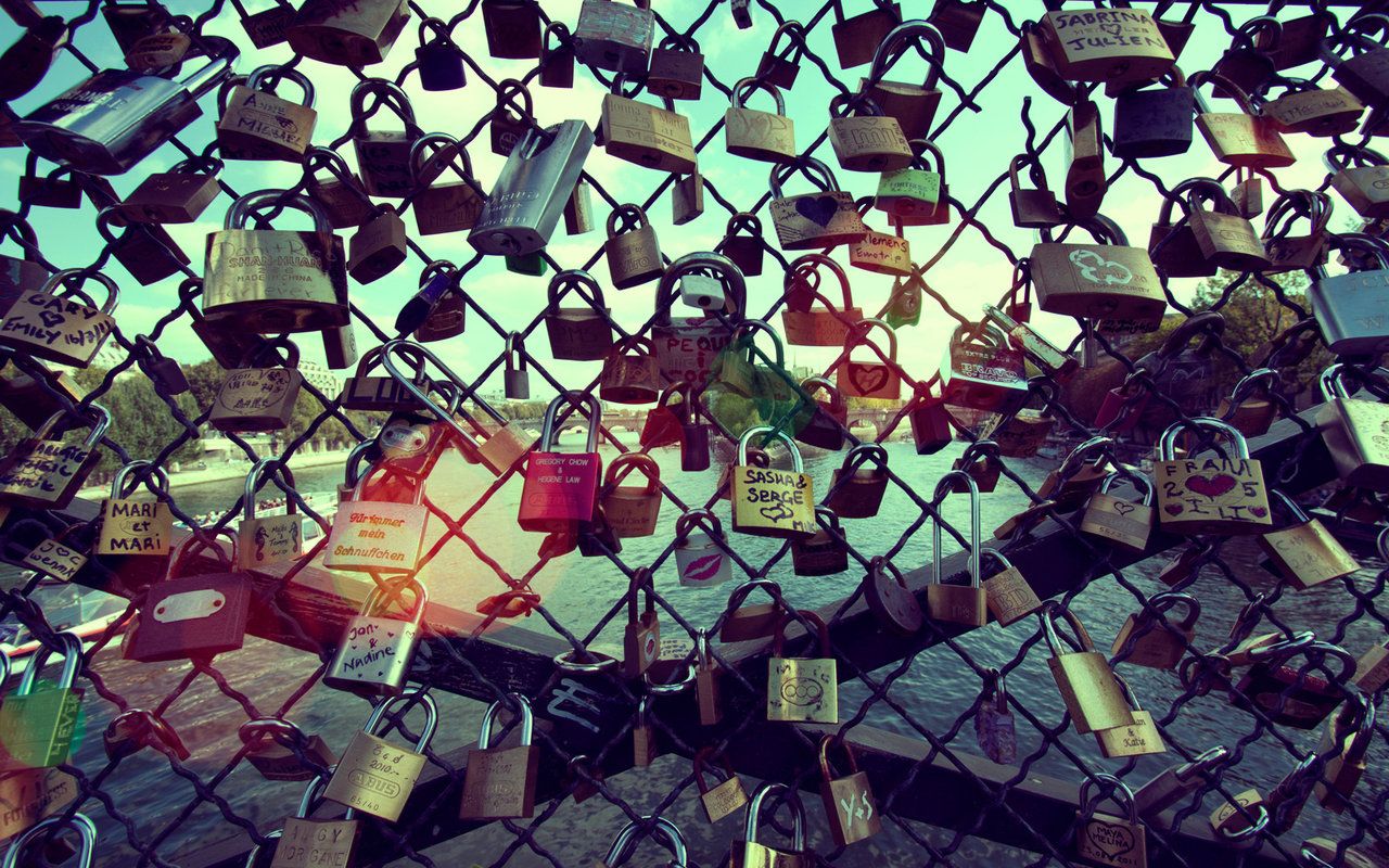 Love Lock Wallpaper Lock Bridge Wallpaper & Background Download