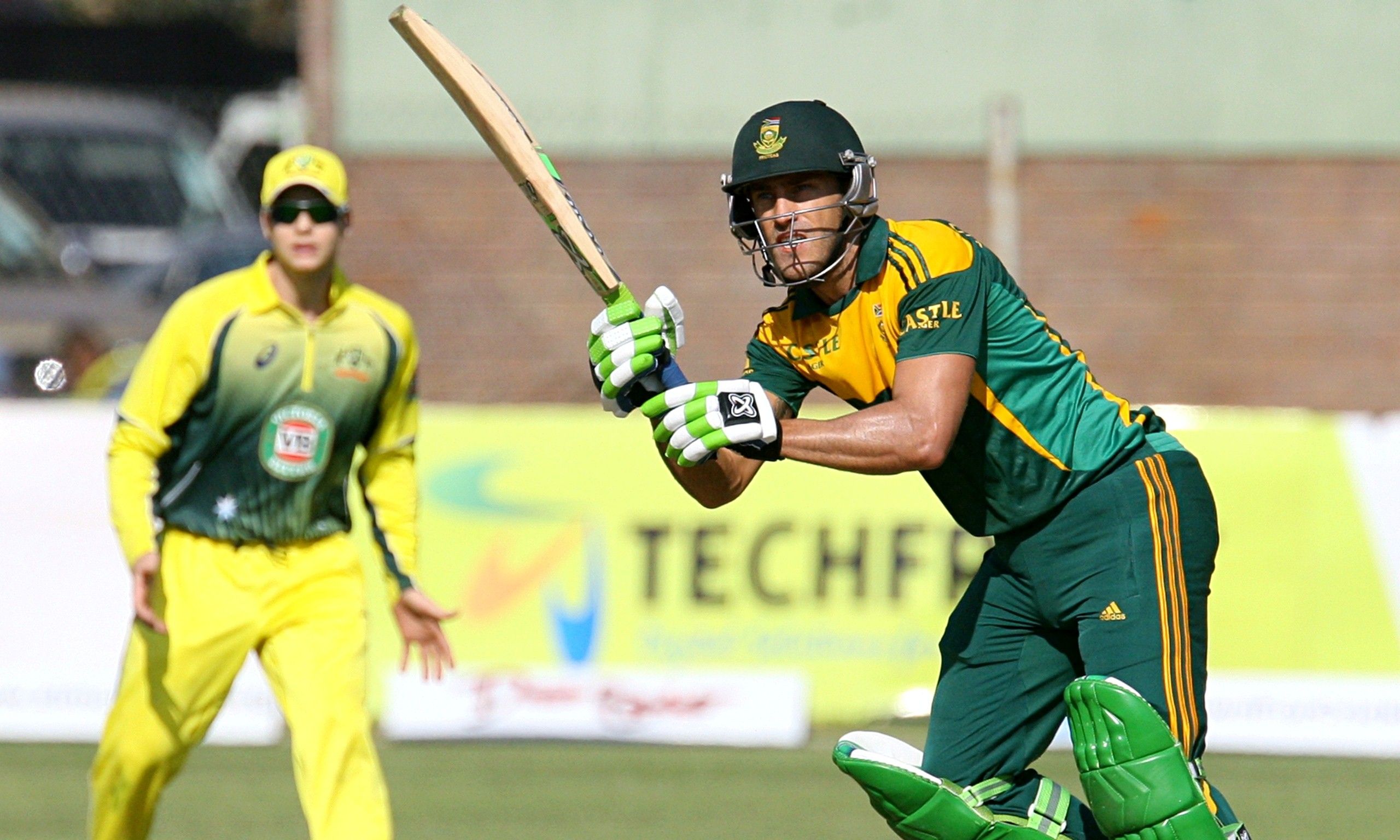 South African Batsman Faf Du Plessis Cricket Game Wallpaper