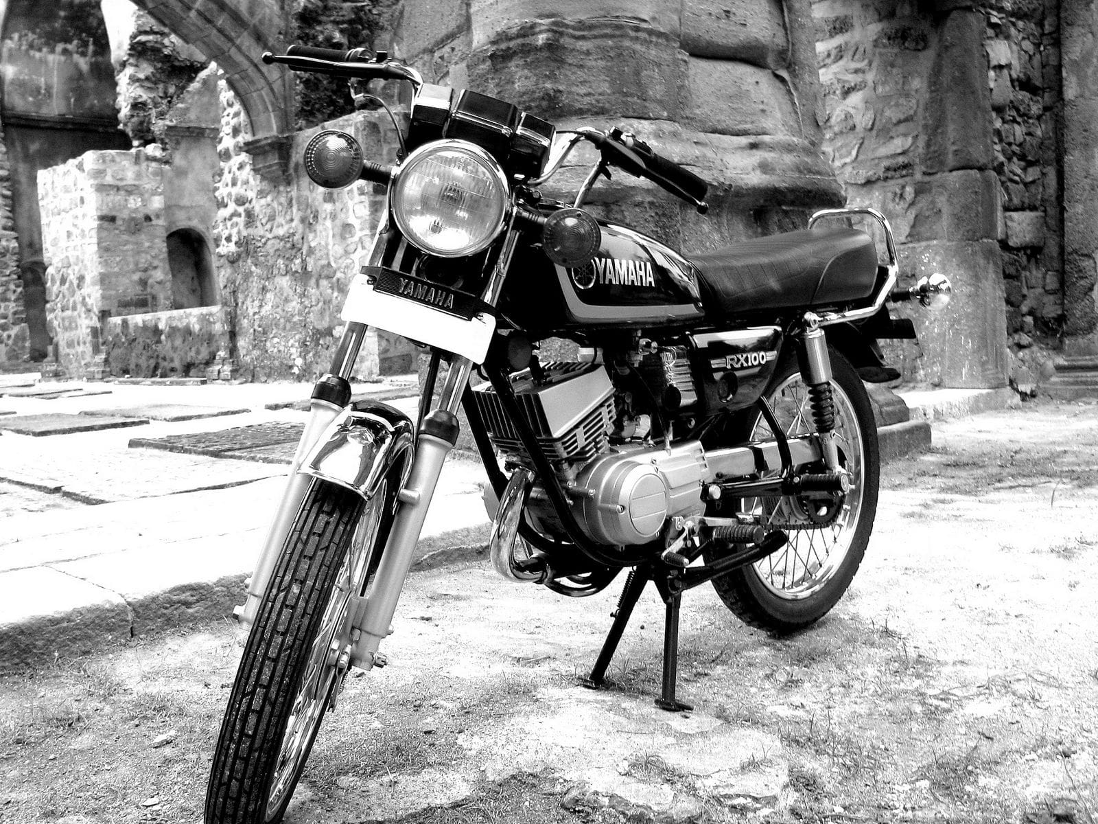 RX 100 Wallpaper Free RX 100 Background