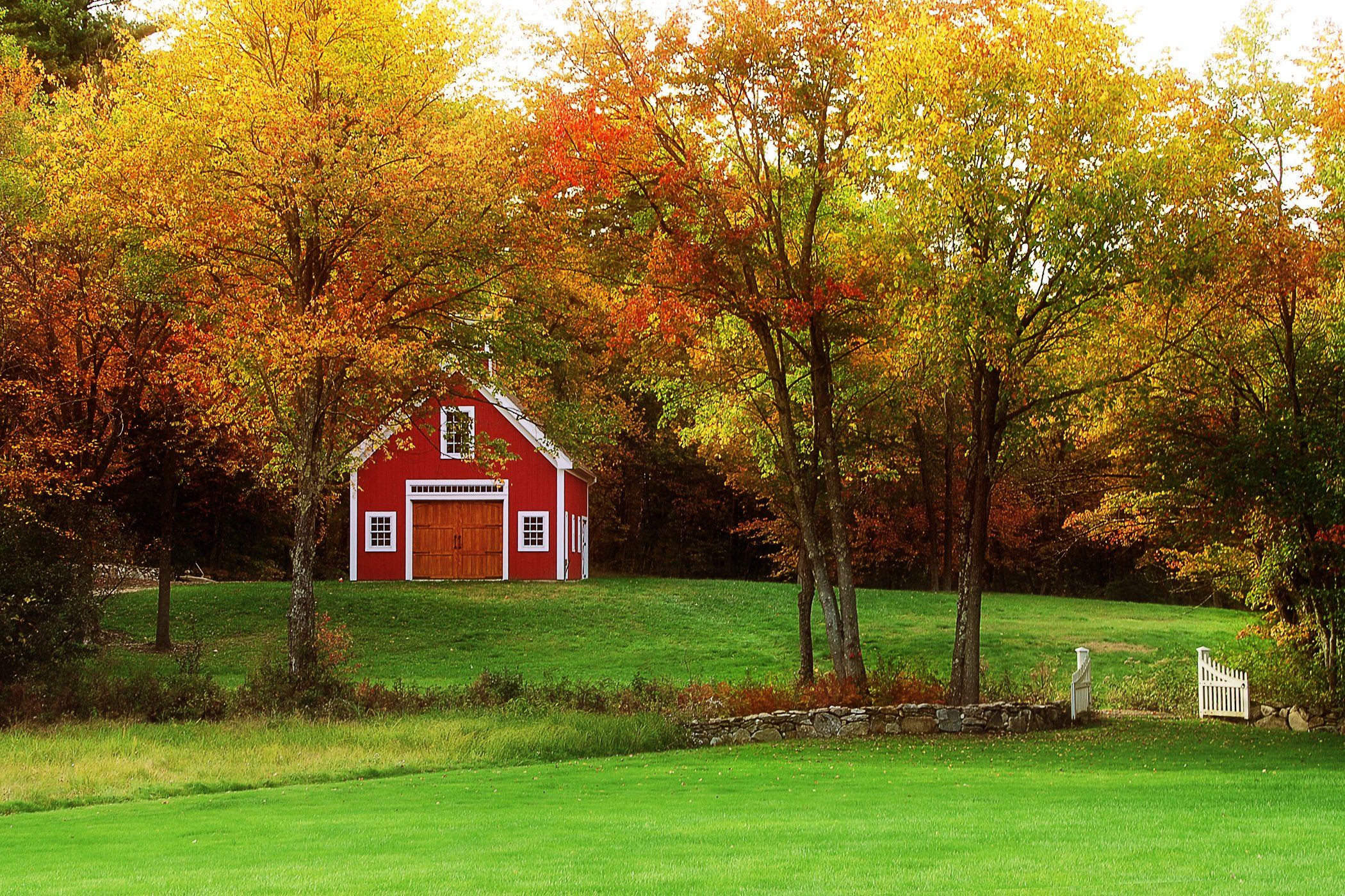 Free download Barns of New England Slide Show [2100x1400] for your Desktop, Mobile & Tablet. Explore Fall Barn Desktop Wallpaper. Old Barns Wallpaper, Red Barn Wallpaper, Barn Wallpaper