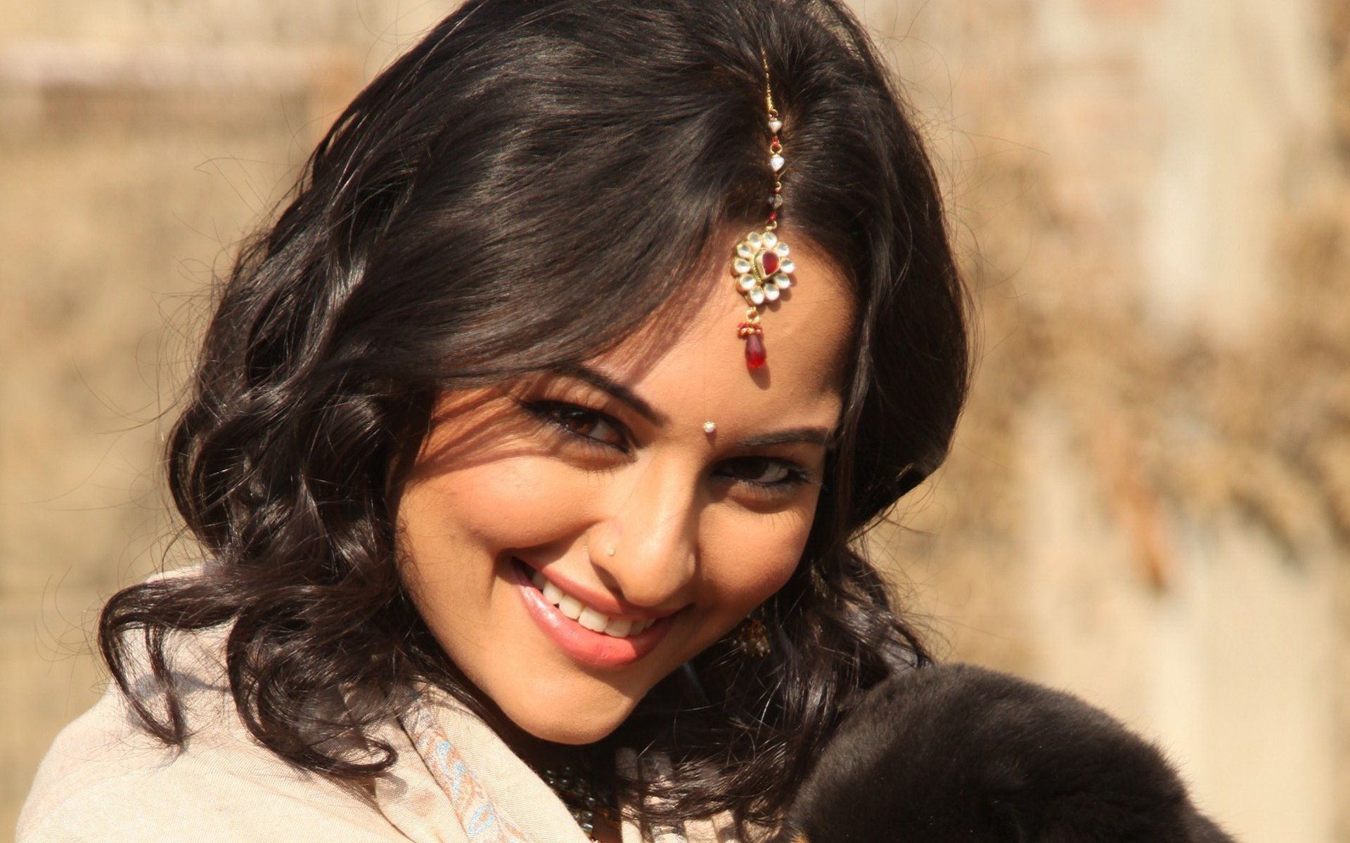 Sonakshi Wallpapers - Wallpaper Cave