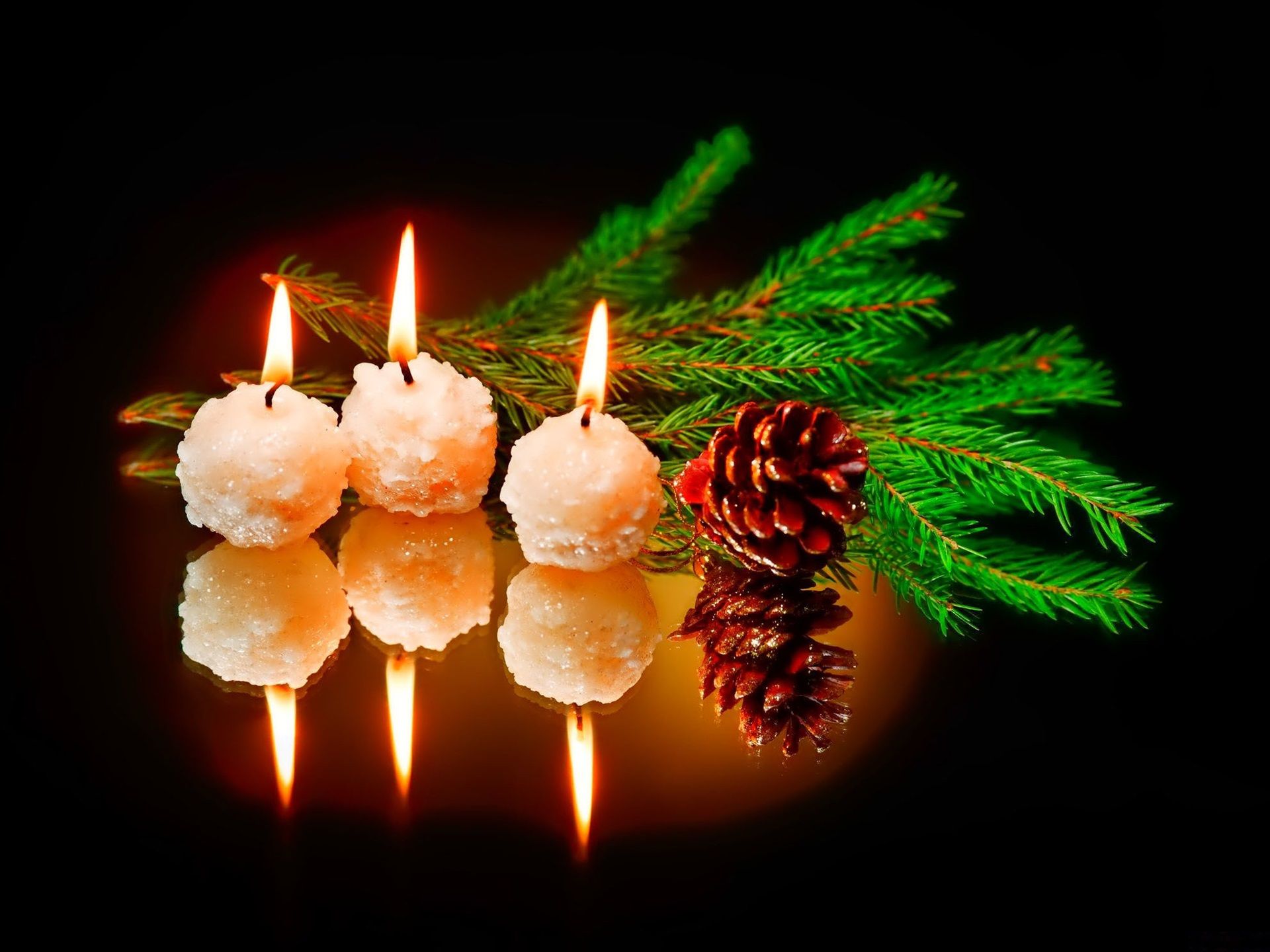 Wallpaper New Year, candles, fire, spruce twigs 1920x1440 HD Picture, Image