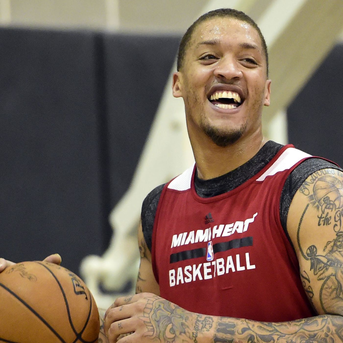 Michael Beasley is training in Miami.should the Heat show interest? Hot Hoops