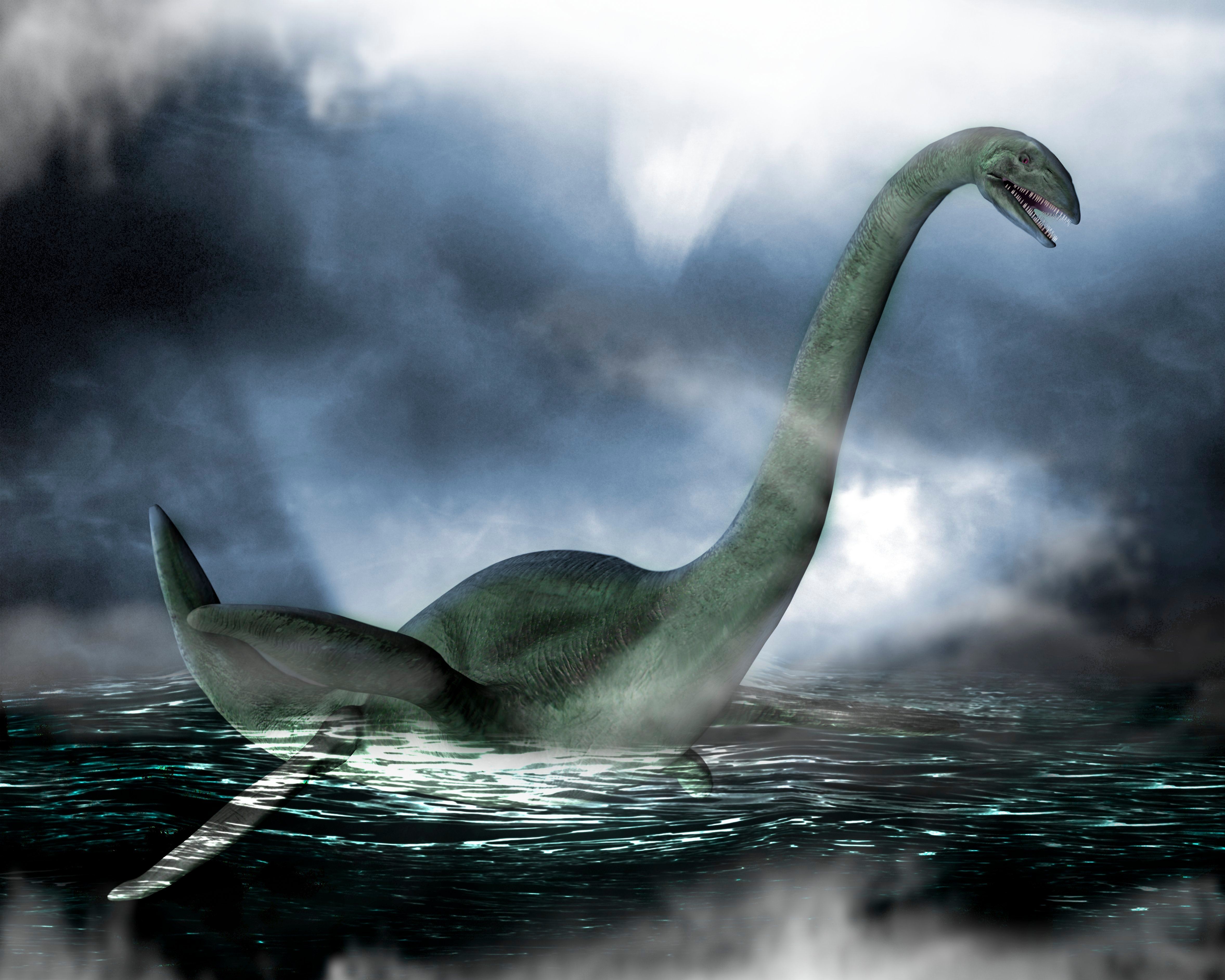 Inside hunt for the Loch Ness Monster - from mysterious 'sightings&apo...