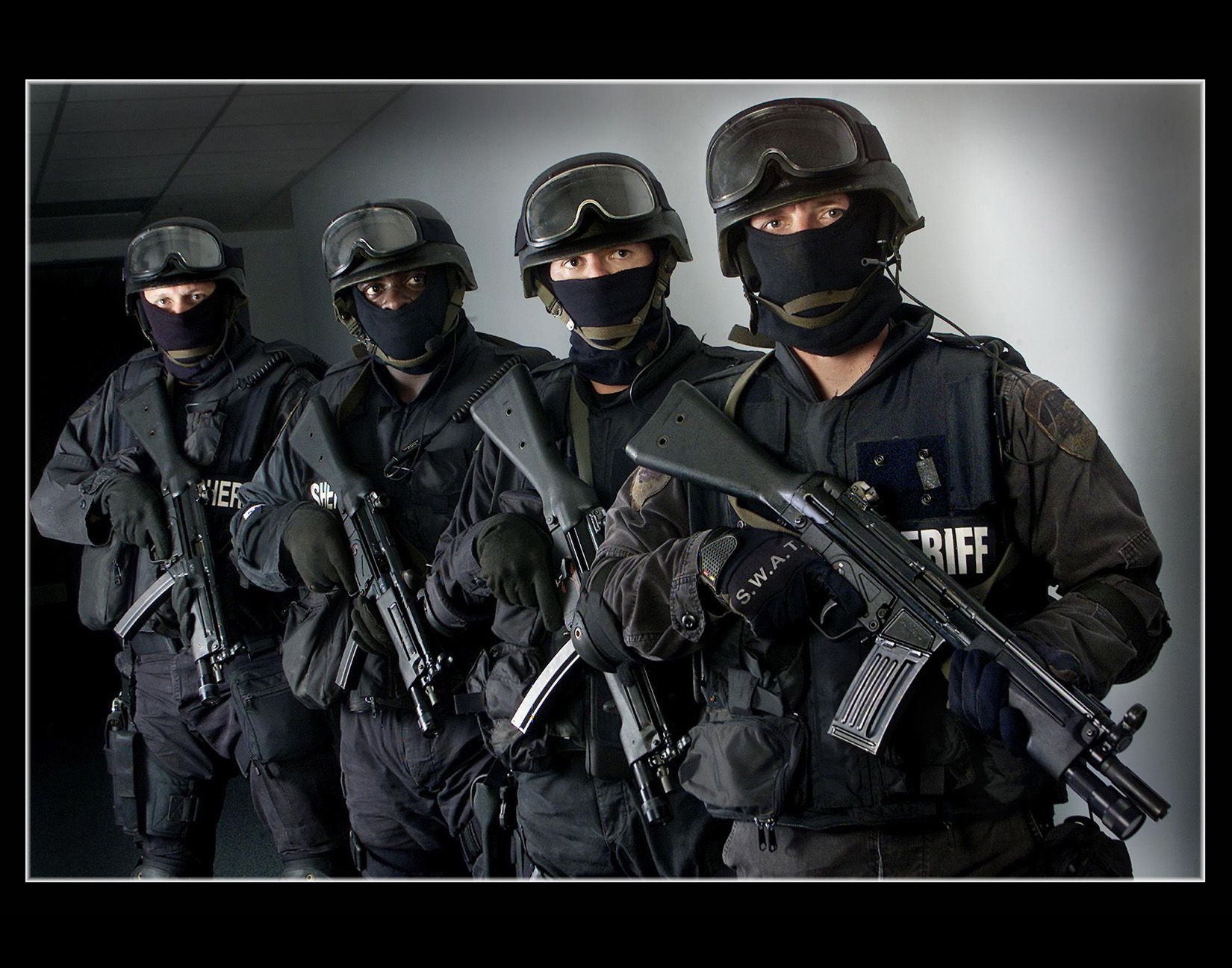 Police SWAT Team Wallpaper