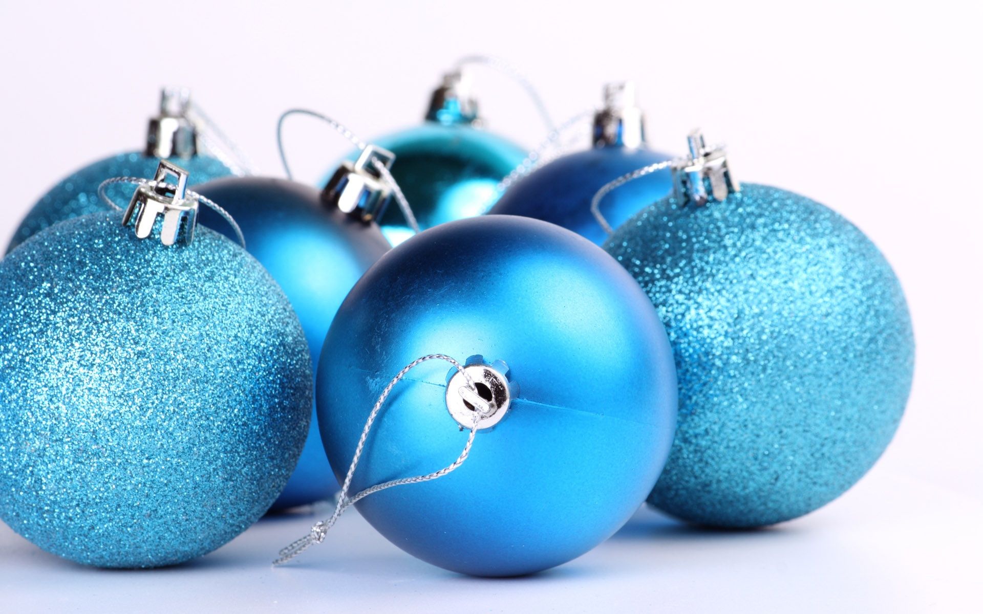 Blue Christmas Tree Ornaments wallpaper. Blue Christmas Tree Ornaments