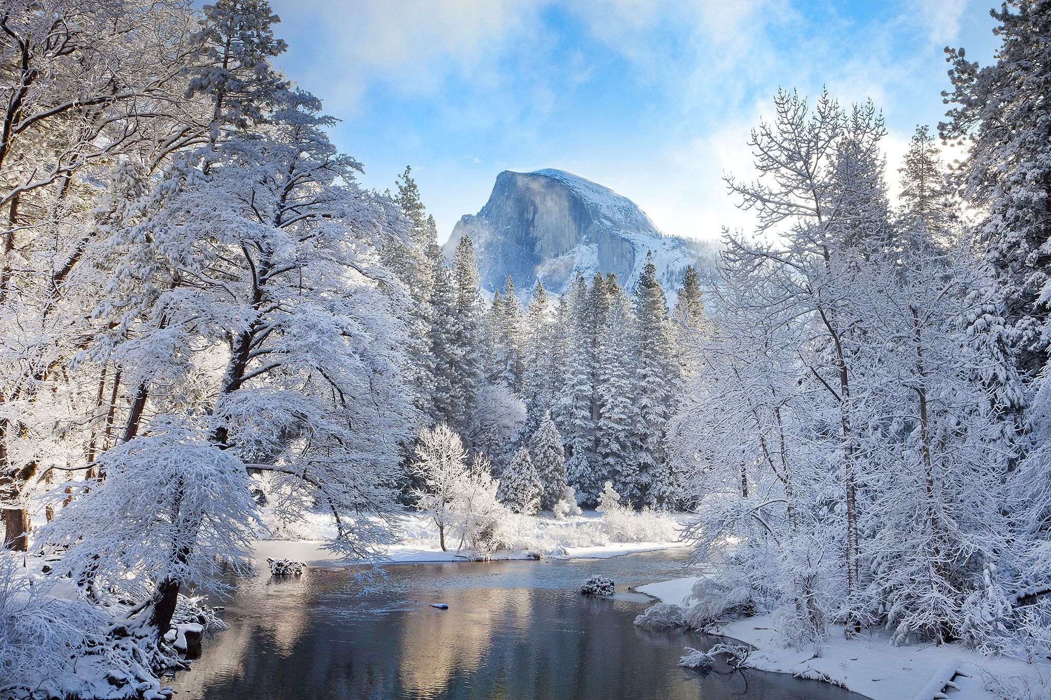 Beautiful photo of U.S. National Parks during winter