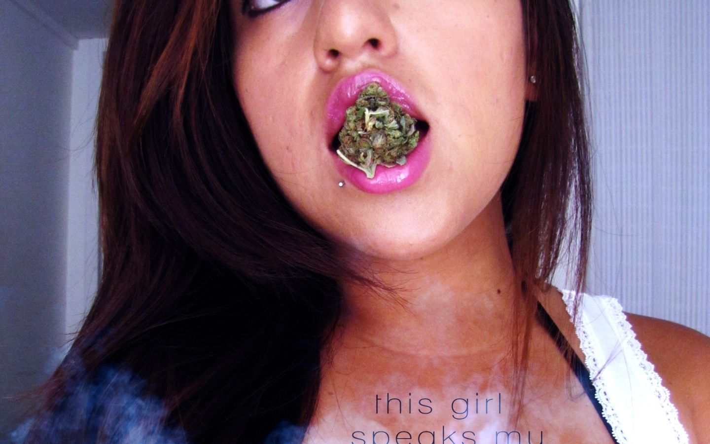 Weed And Girls Wallpaper
