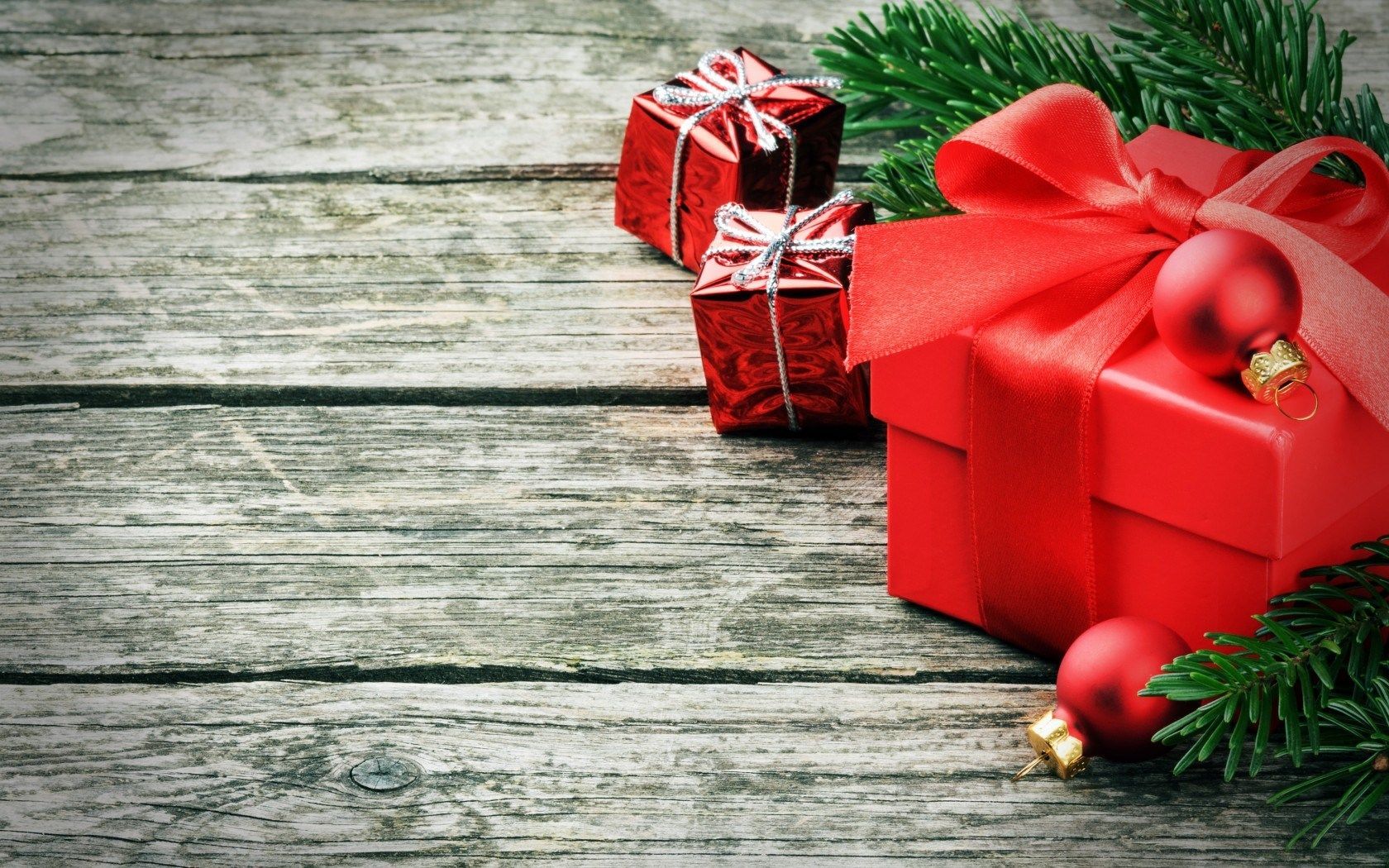 Christmas presents. Photo christmas gifts, Holiday gift guide, Christmas holidays