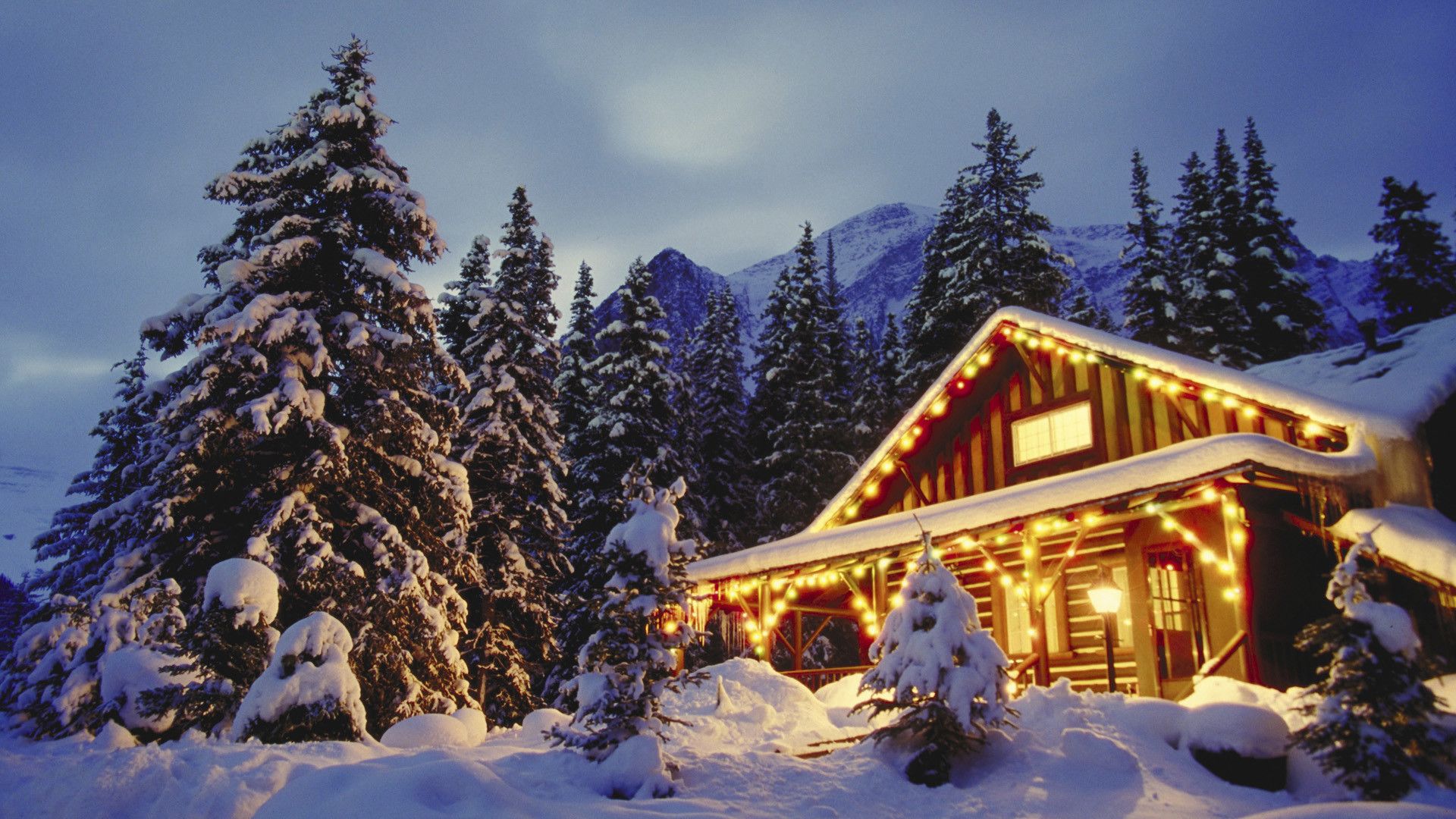 Snow Cottage Screensaver