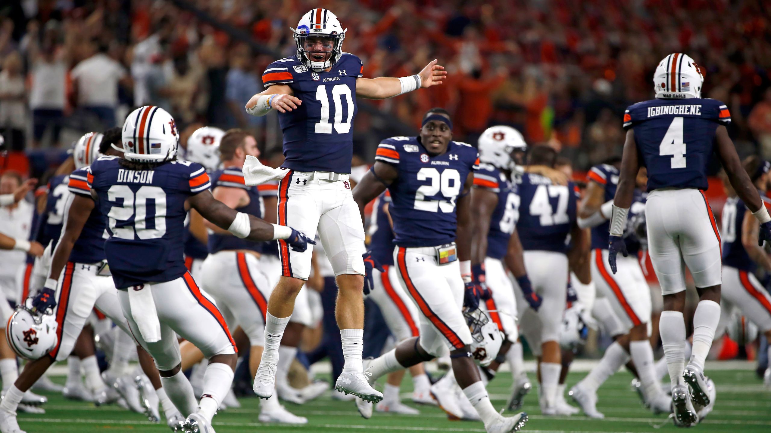 Auburn jumps to No. 10 in AP rankings