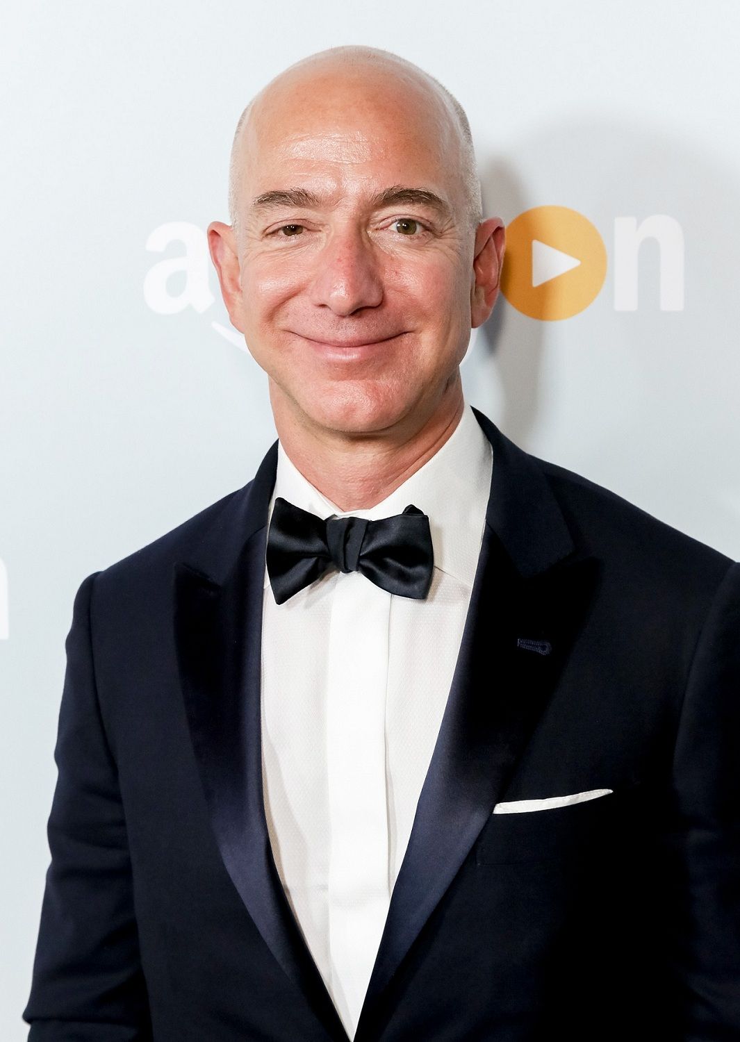 Jeff Bezos Net Worth, Age, Wife & Full HD Picture