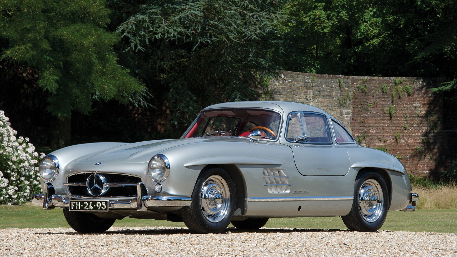Mercedes Benz 300 SL Gullwing Wallpaper, Specs & Videos