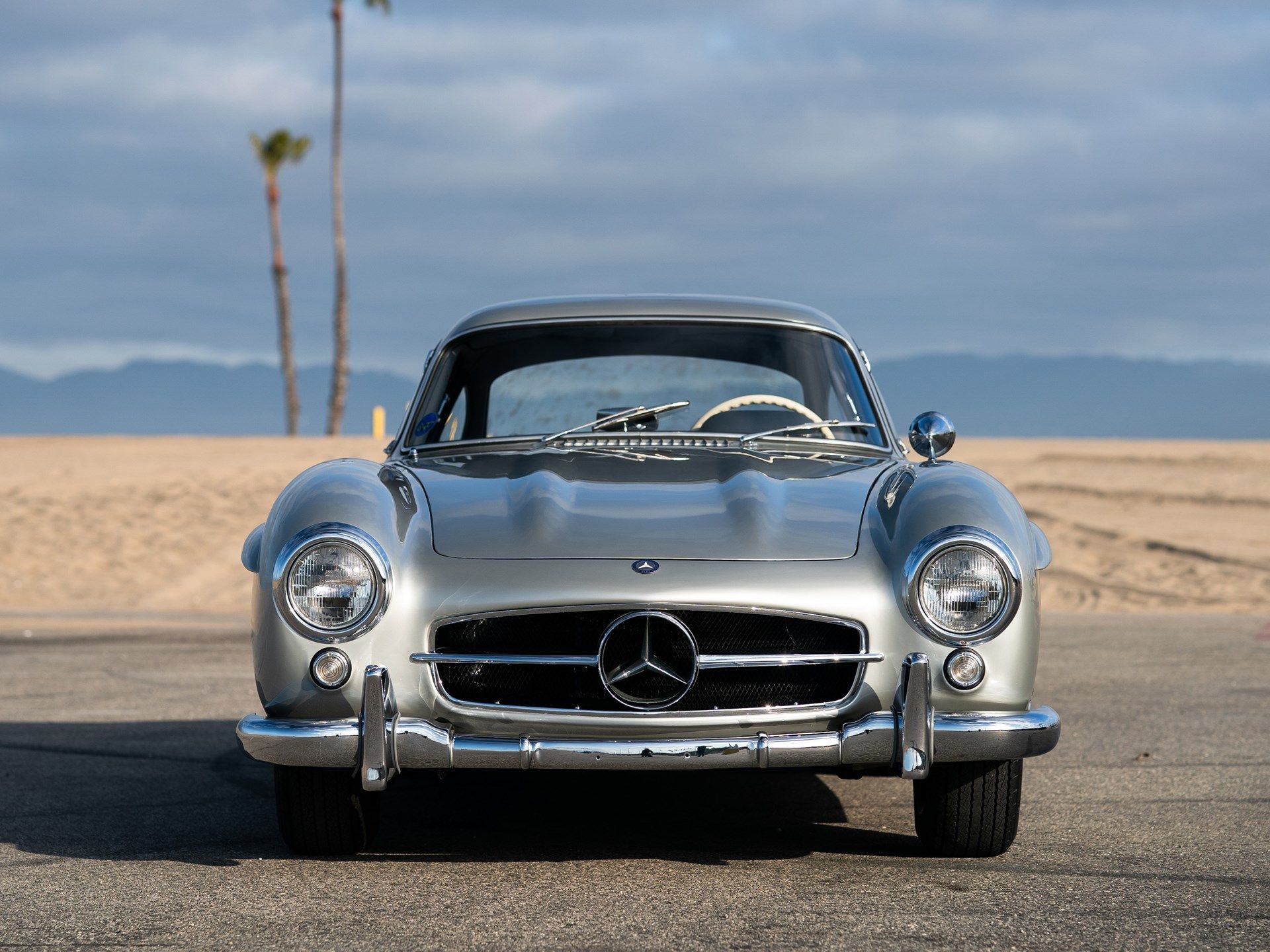 This Mercedes Benz 300SL Gullwing has Moves Like Jagger, but it might not sell big