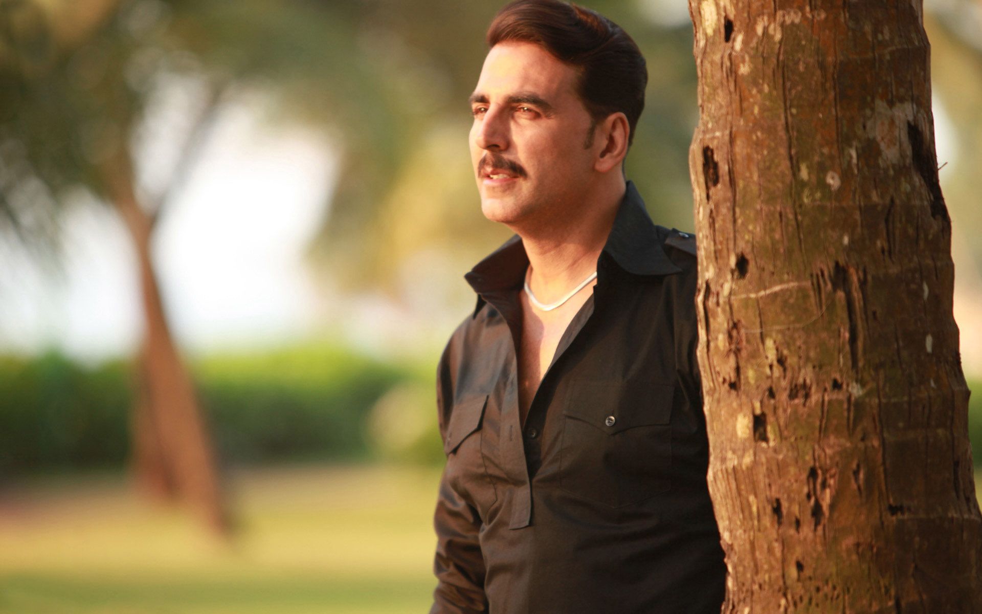 Akshay Kumar Gallery of Wallpaper. Free Download For Android, Desktop and Laptops