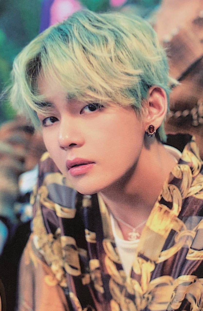 BTS V wallpaper