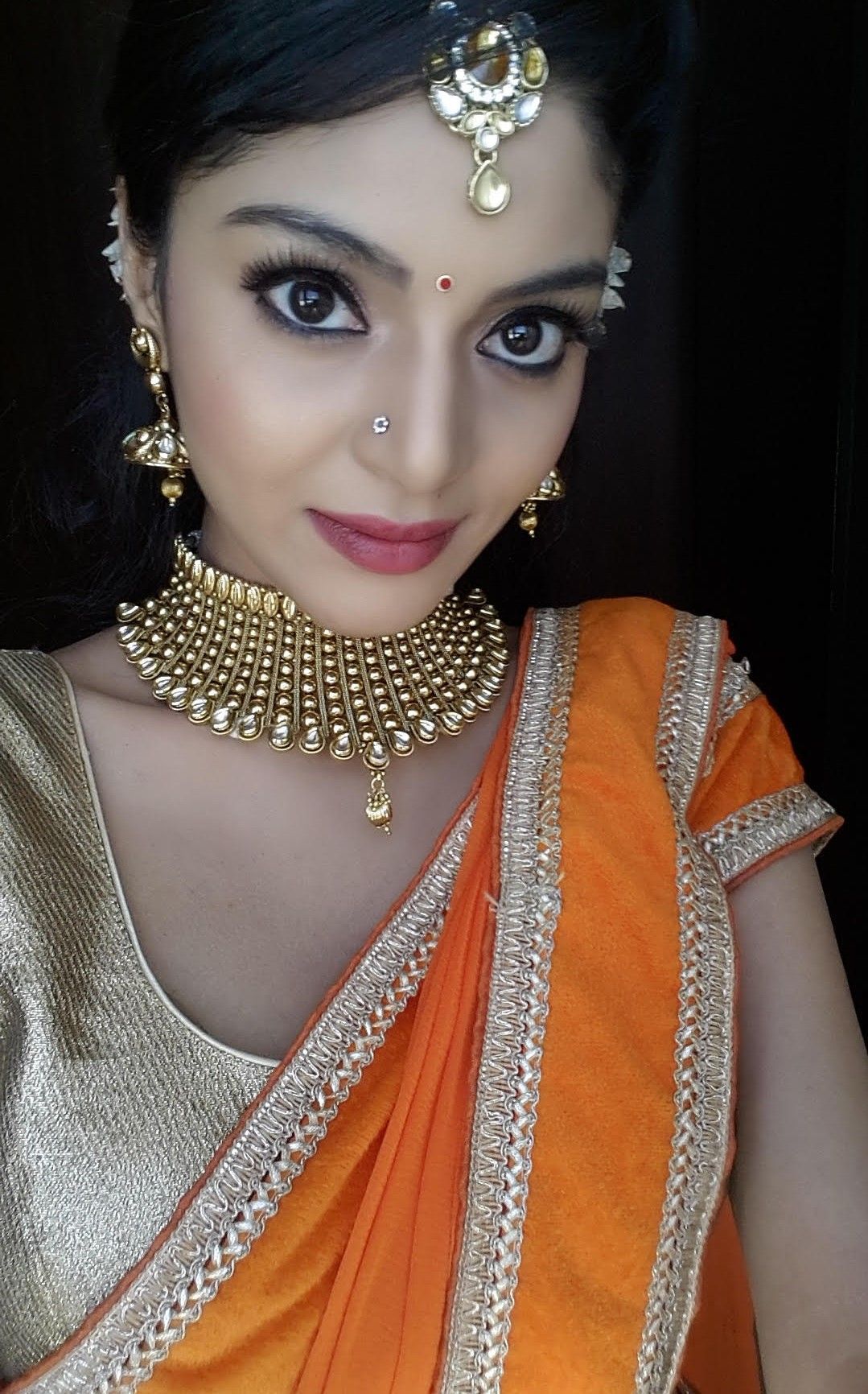 Sanam Shetty Hot in Saree Photo Pix. Beautiful indian actress, Saree, Indian actresses