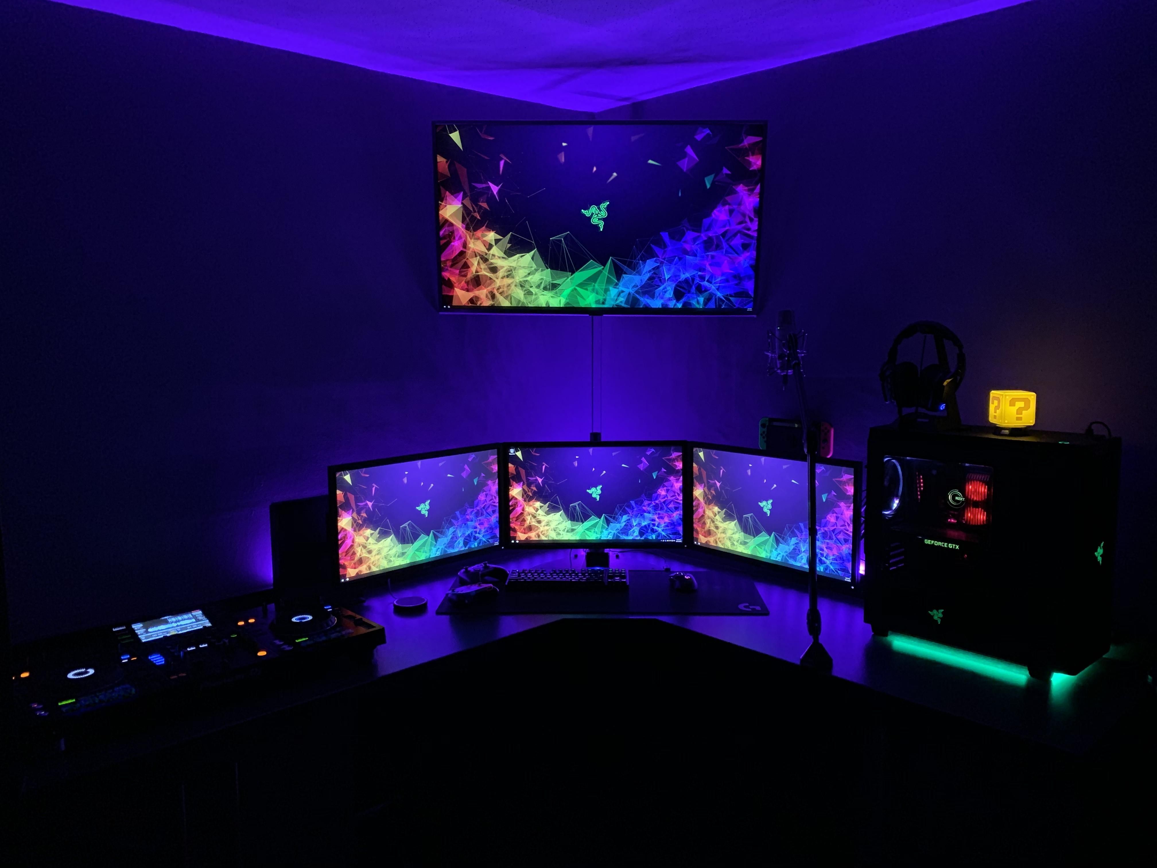 My Razer themed setup. Video game rooms, Gaming room setup, Computer desk setup