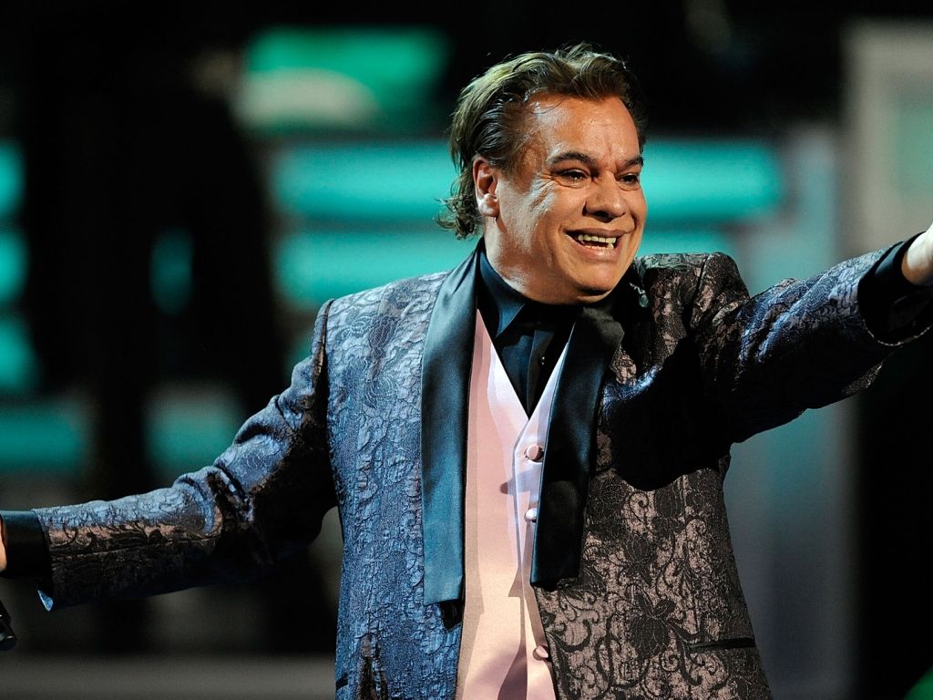 Juan Gabriel, Mexican Superstar Singer, dead