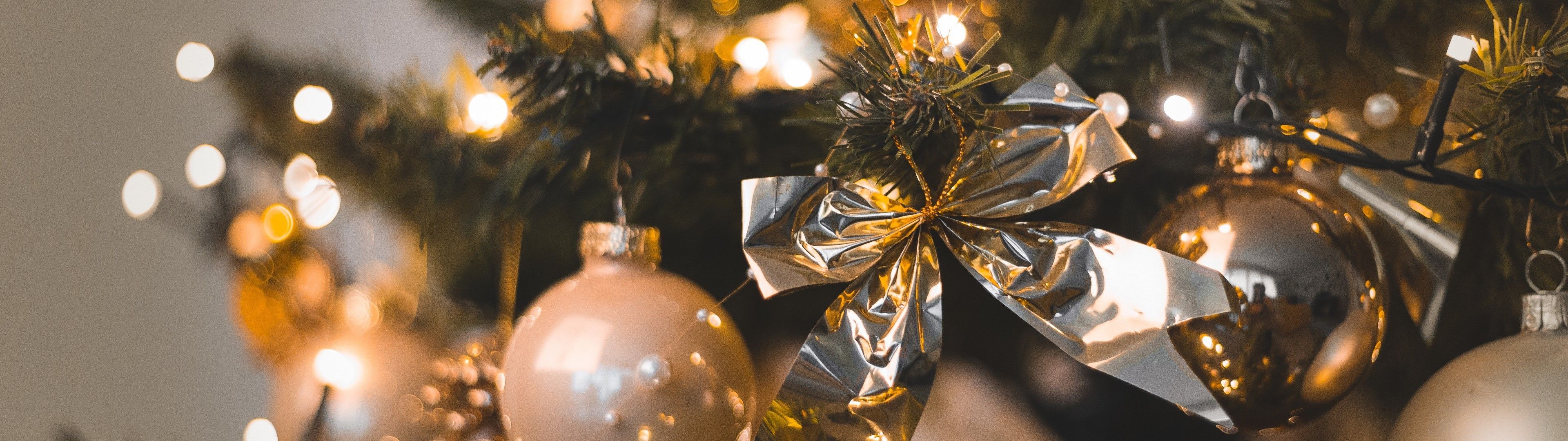 Download 3840x1080 Christmas Decorations, Tree, Light, Close Up, Bokeh Wallpaper