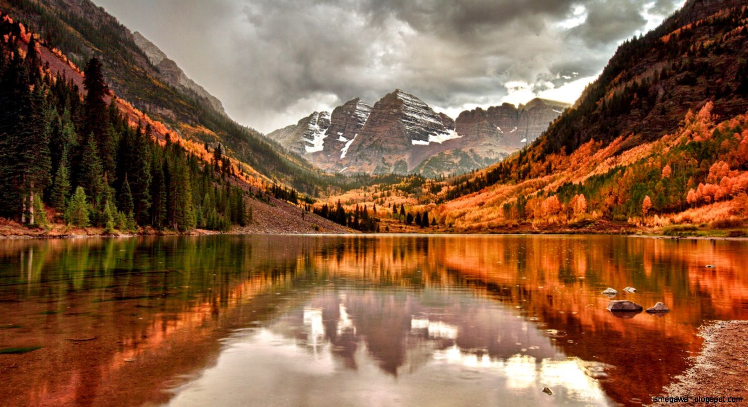 Autumn Mountain Lake Wallpaper