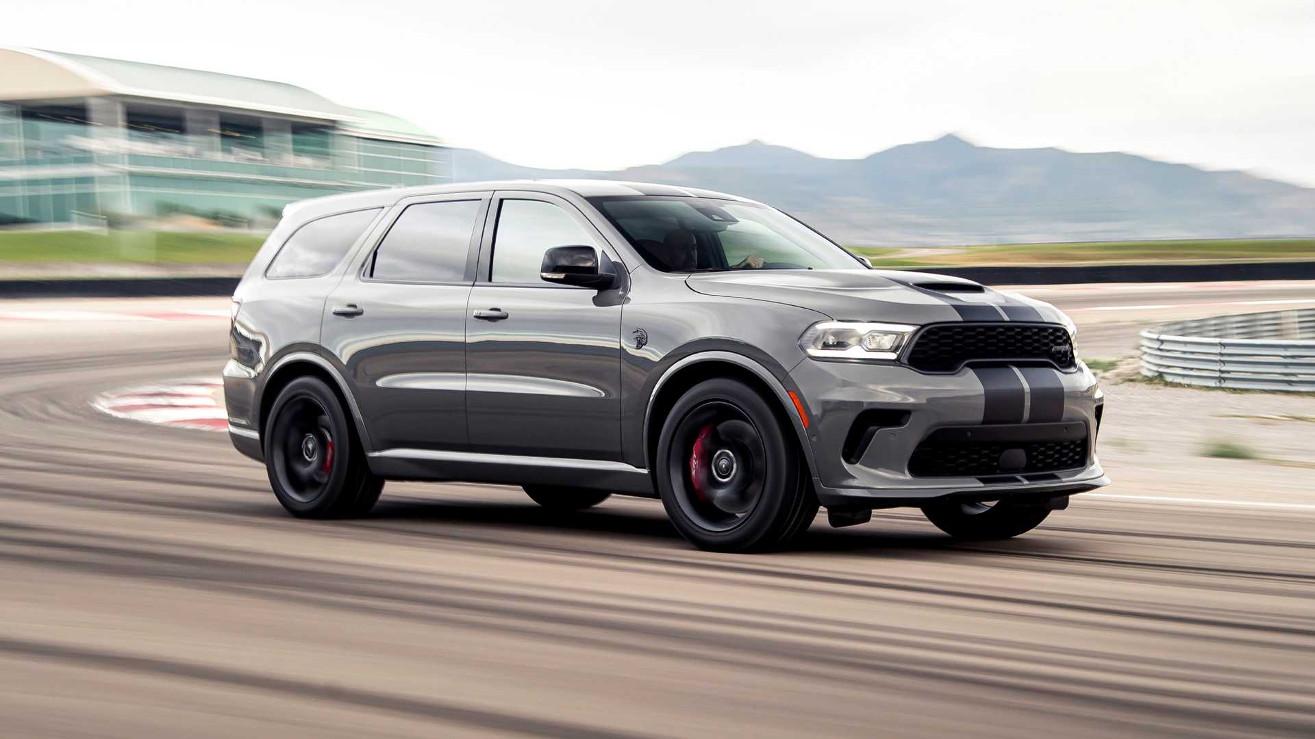 El Dodge Durango SRT Hellcat 2021 ya tiene precio: Ni 100€/CV para tener el SUV más potente del mundo