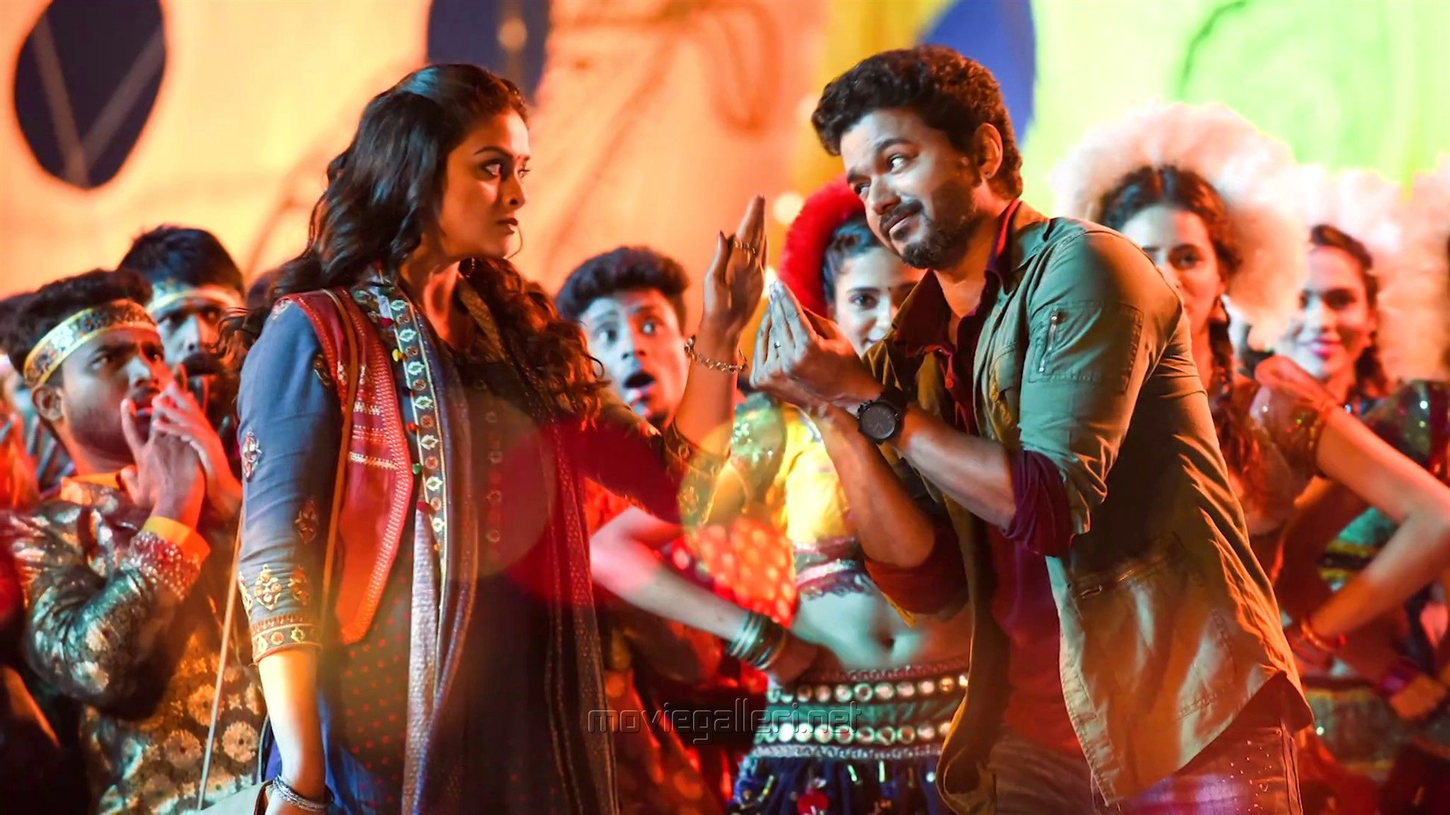 Vijay And Keerthi Suresh Wallpapers - Wallpaper Cave