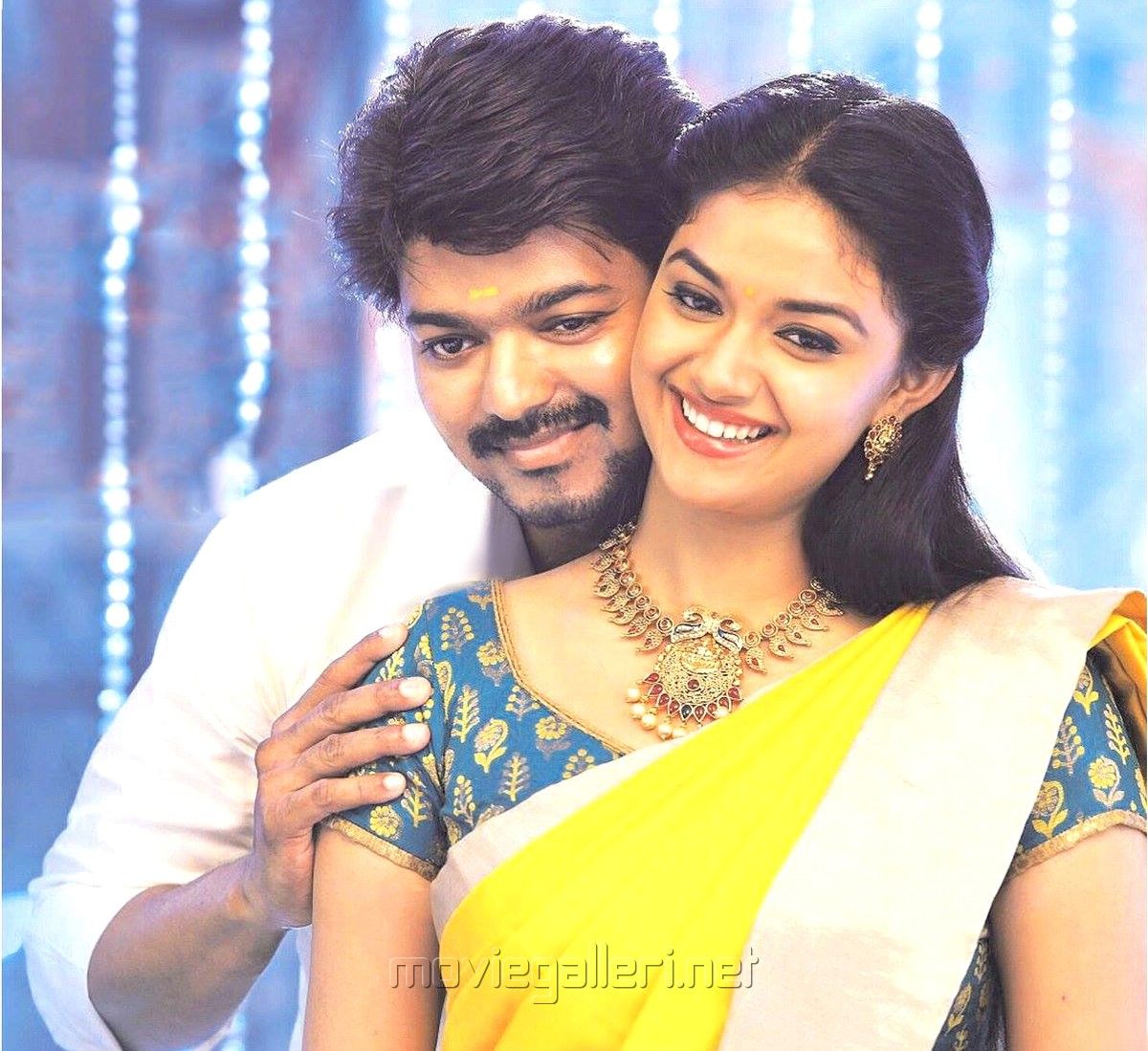 Bairavaa Movie New Stills. Vijay. Keerthy Suresh. New Movie Posters