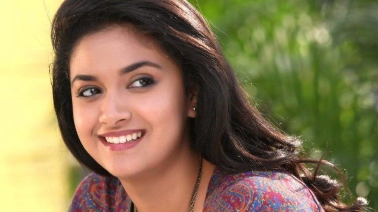 Keerthy Suresh Wiki, Age, Boyfriend, Husband, Caste, Biography & More