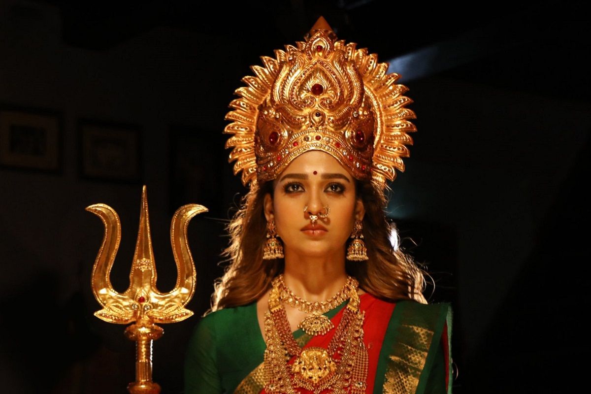 New stills of Nayanthara from 'Mookuthi Amman' go viral. The News Minute