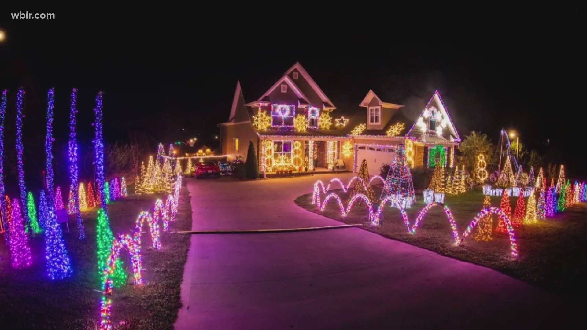 Merry & Bright. Maryville family's house already aglow with Christmas lights