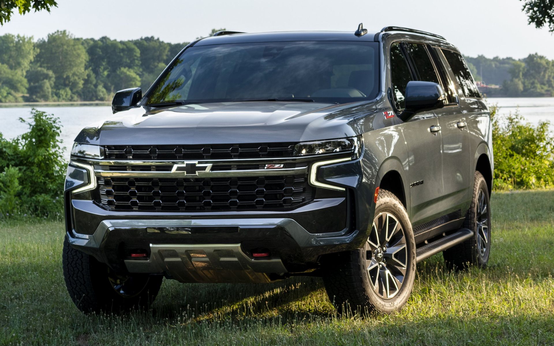 Chevrolet Suburban Z71 and HD Image