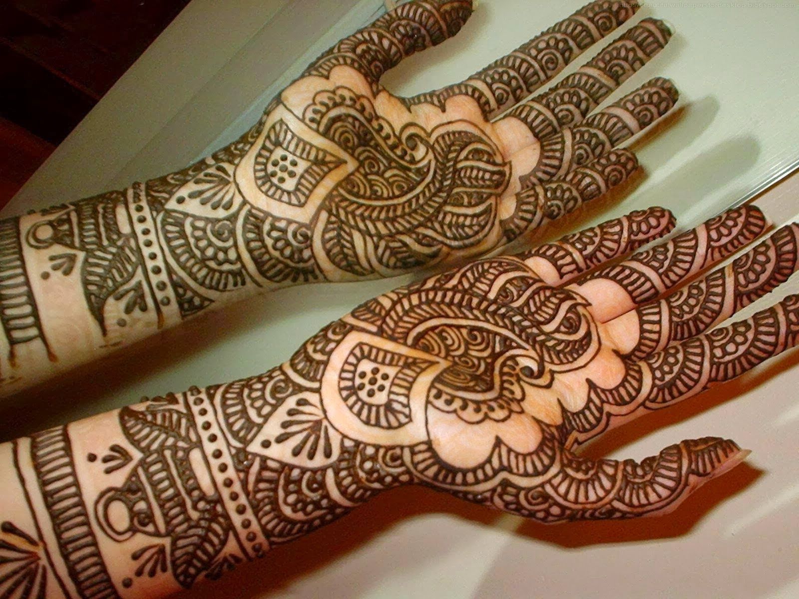 Wallpaper: Beautiful Mehndi Design Wallpaper