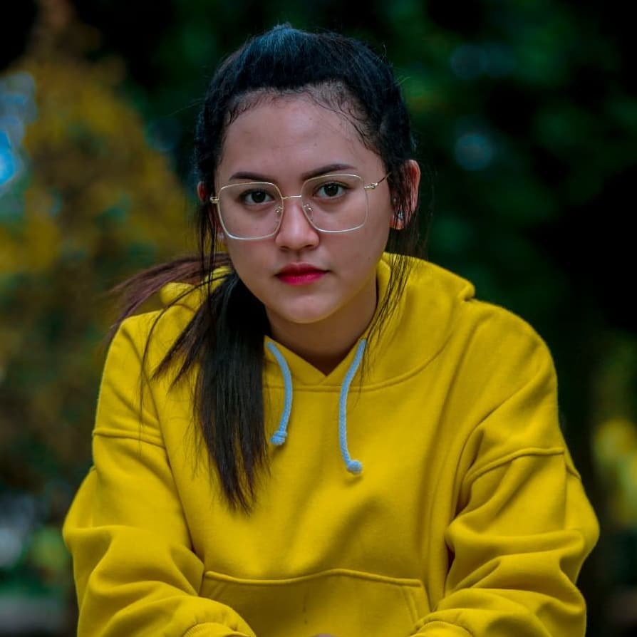 Potret Cantik Happy Asmara, Pedangdut Asal Kediri yang Sedang Naik Daun